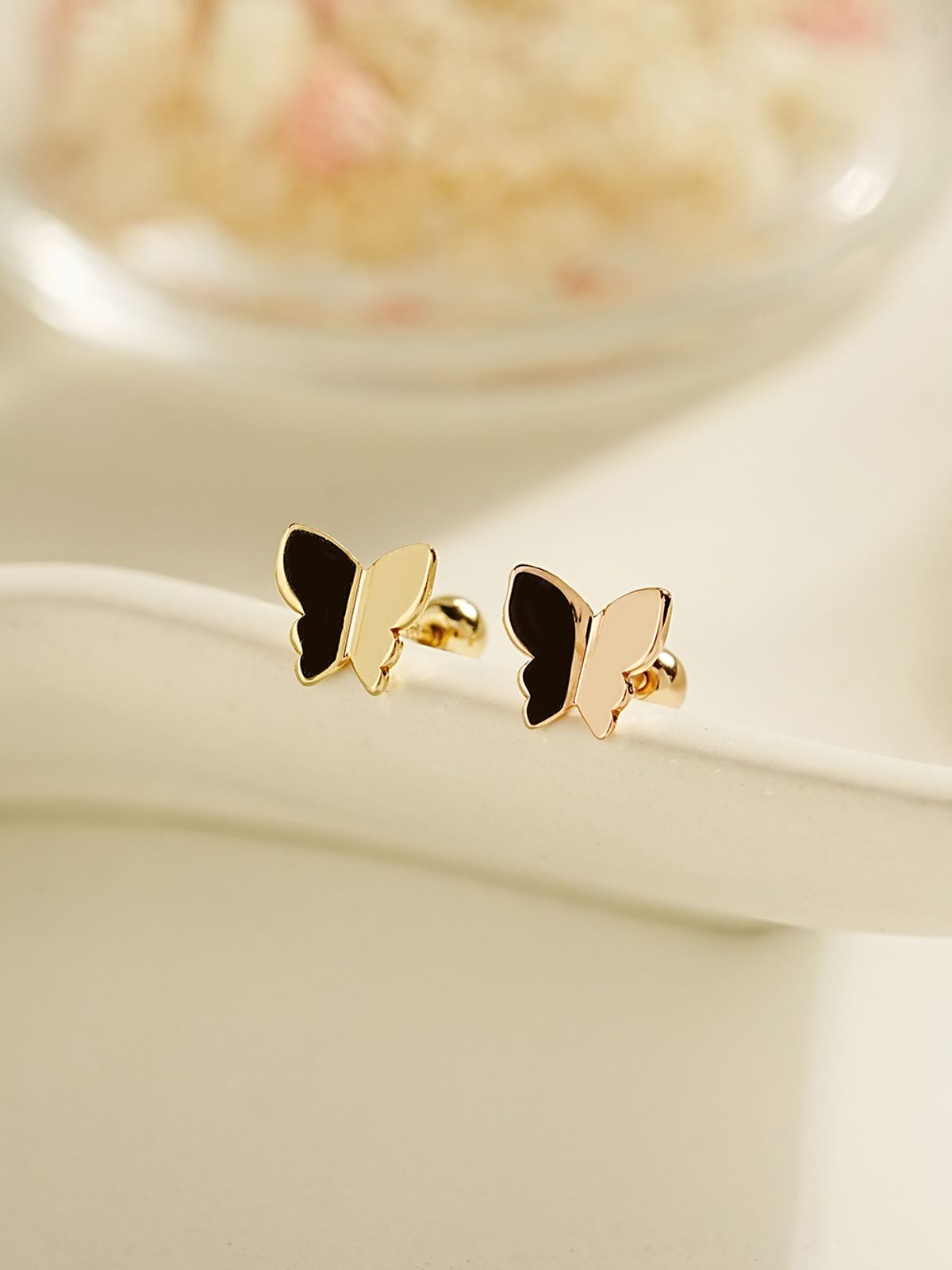 미니멀피어싱(MINIMALPIERCING) 14K 솔티 나비 피어싱 귀걸이