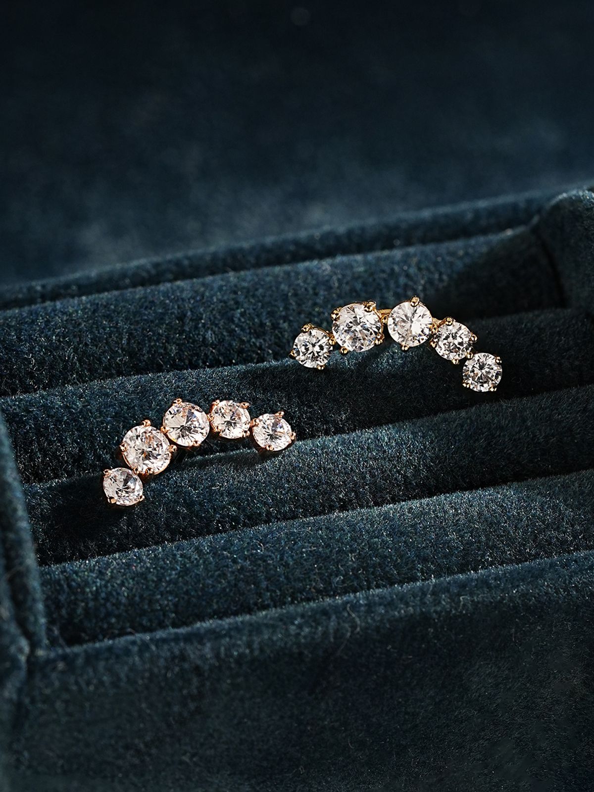 미니멀피어싱(MINIMALPIERCING) 14K 스페이스 큐빅 커브 피어싱 귀걸이