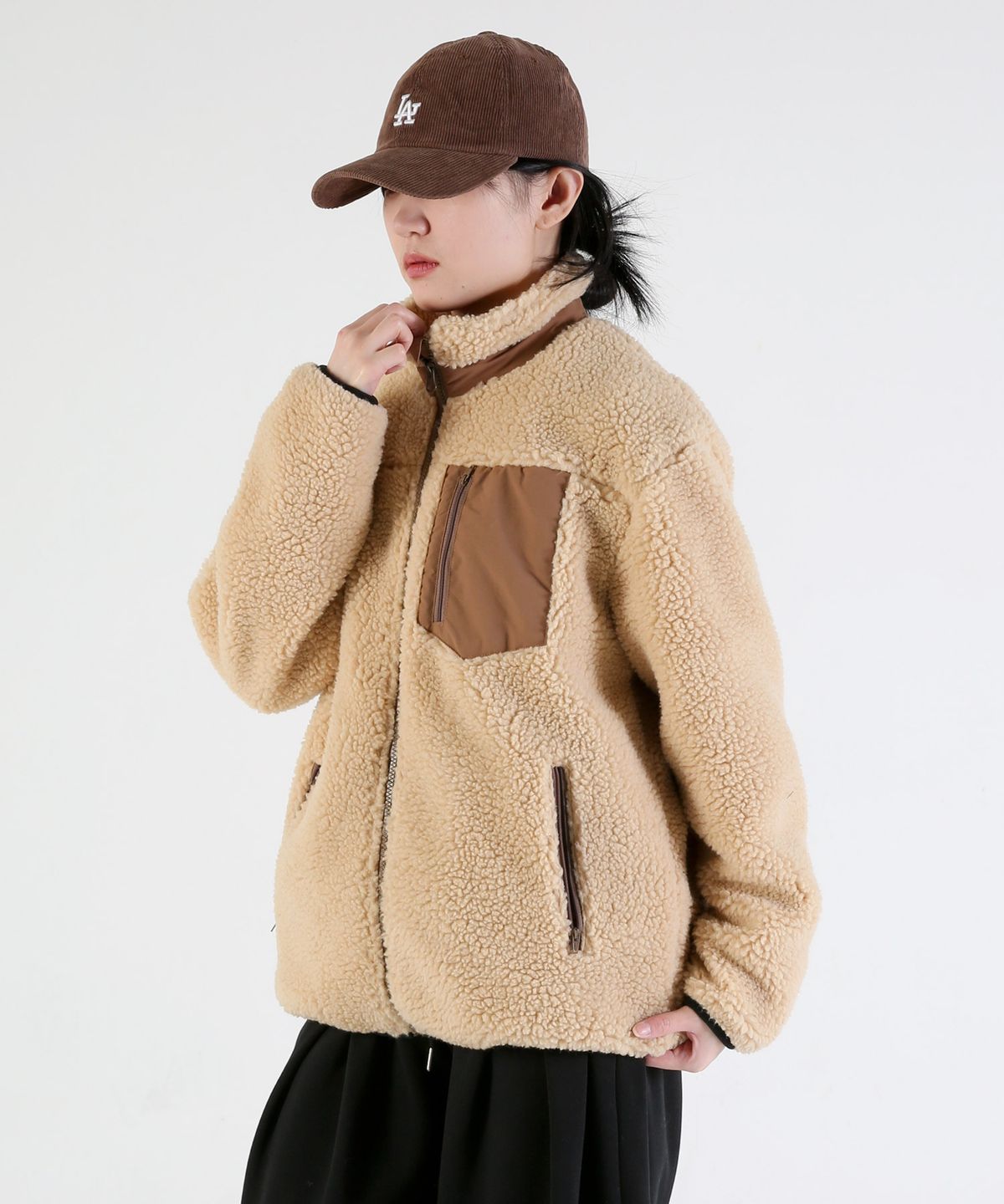 음(UMM) 여자 덤블양털 하이넥 집업점퍼 2COLOR