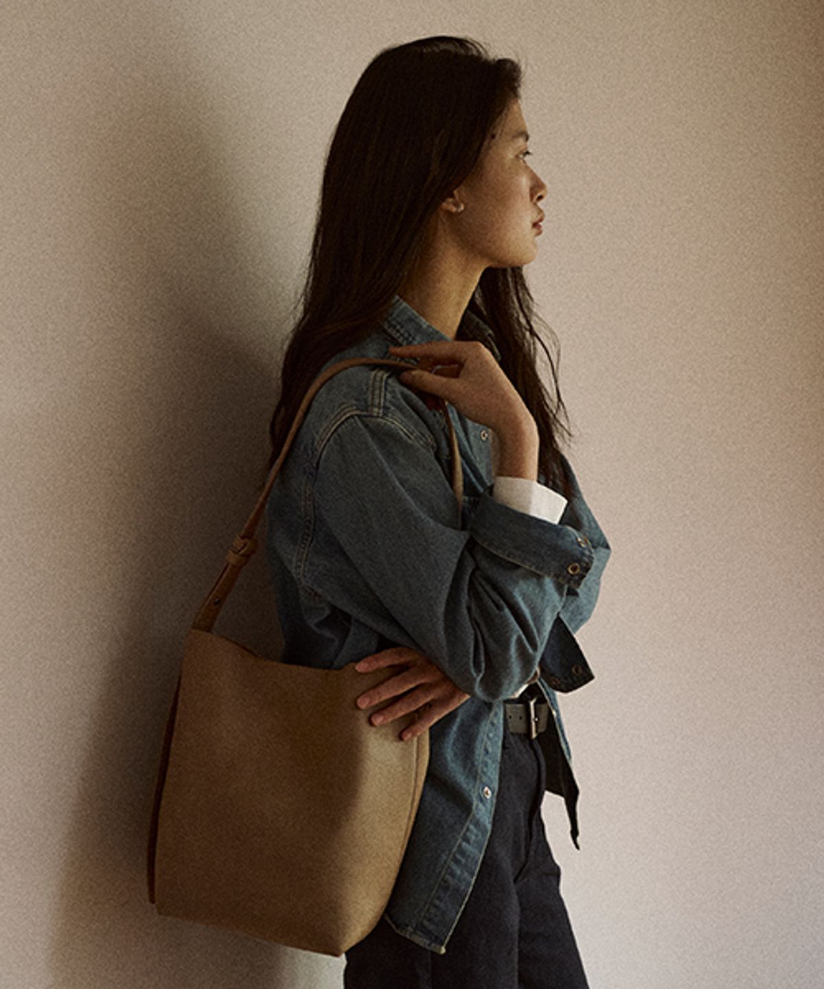 드메이커(DEMAKER) Woody bucket bag-beige