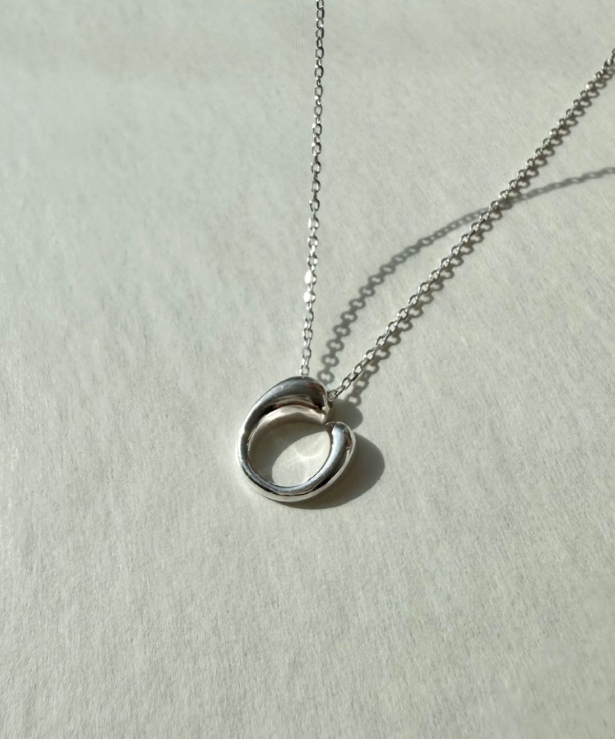 바라두(BARADU) [BARADU 925] Round melting pendant necklace