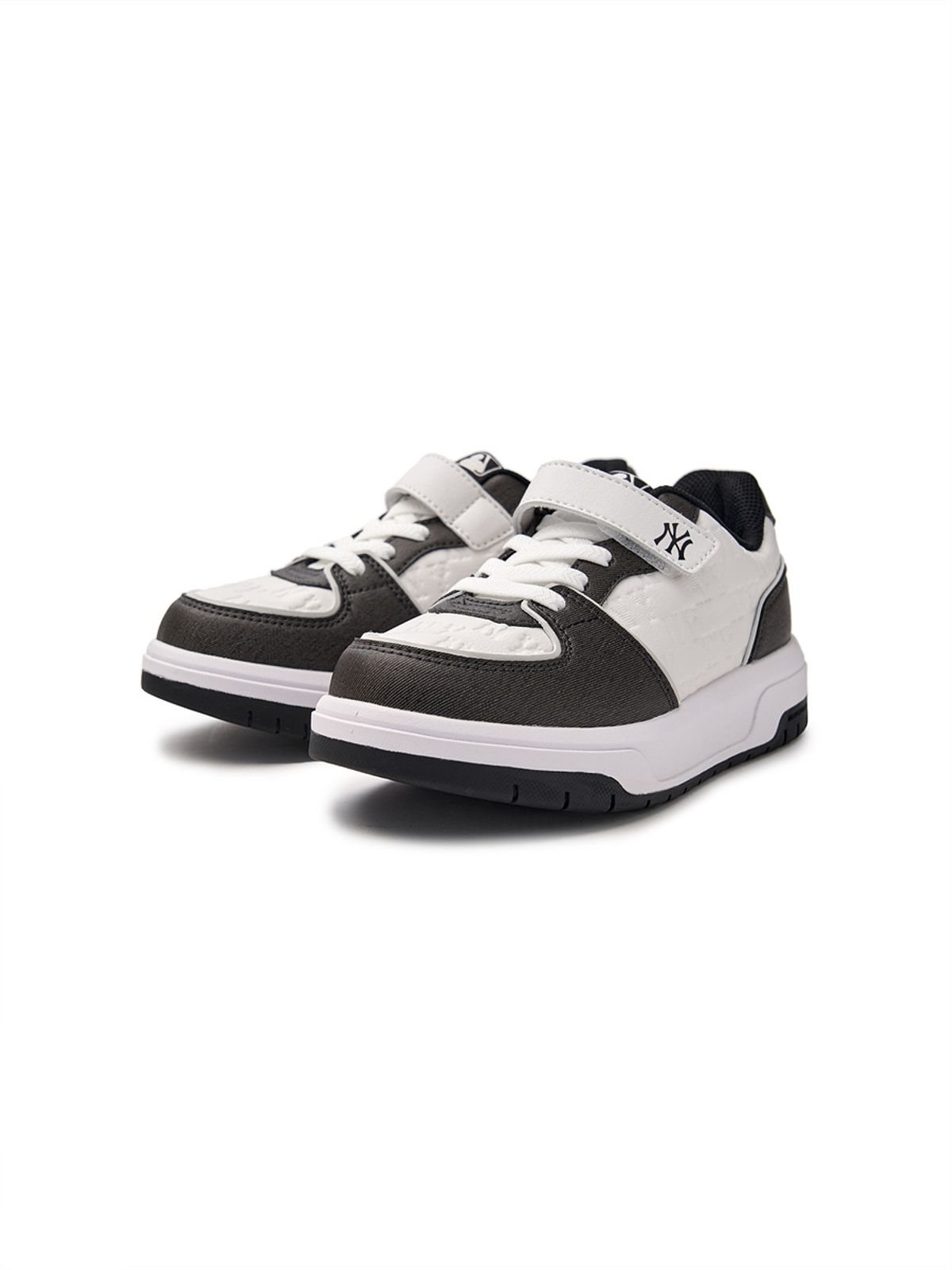 엠엘비 키즈(MLB KIDS) 청키 라이너 엠보 데님 모노그램 주니어 NY (Black)