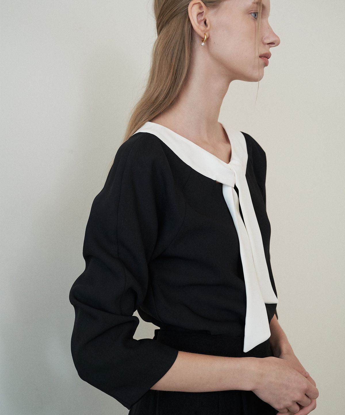 플로브(FLOVE) LONDON BLOUSE BK