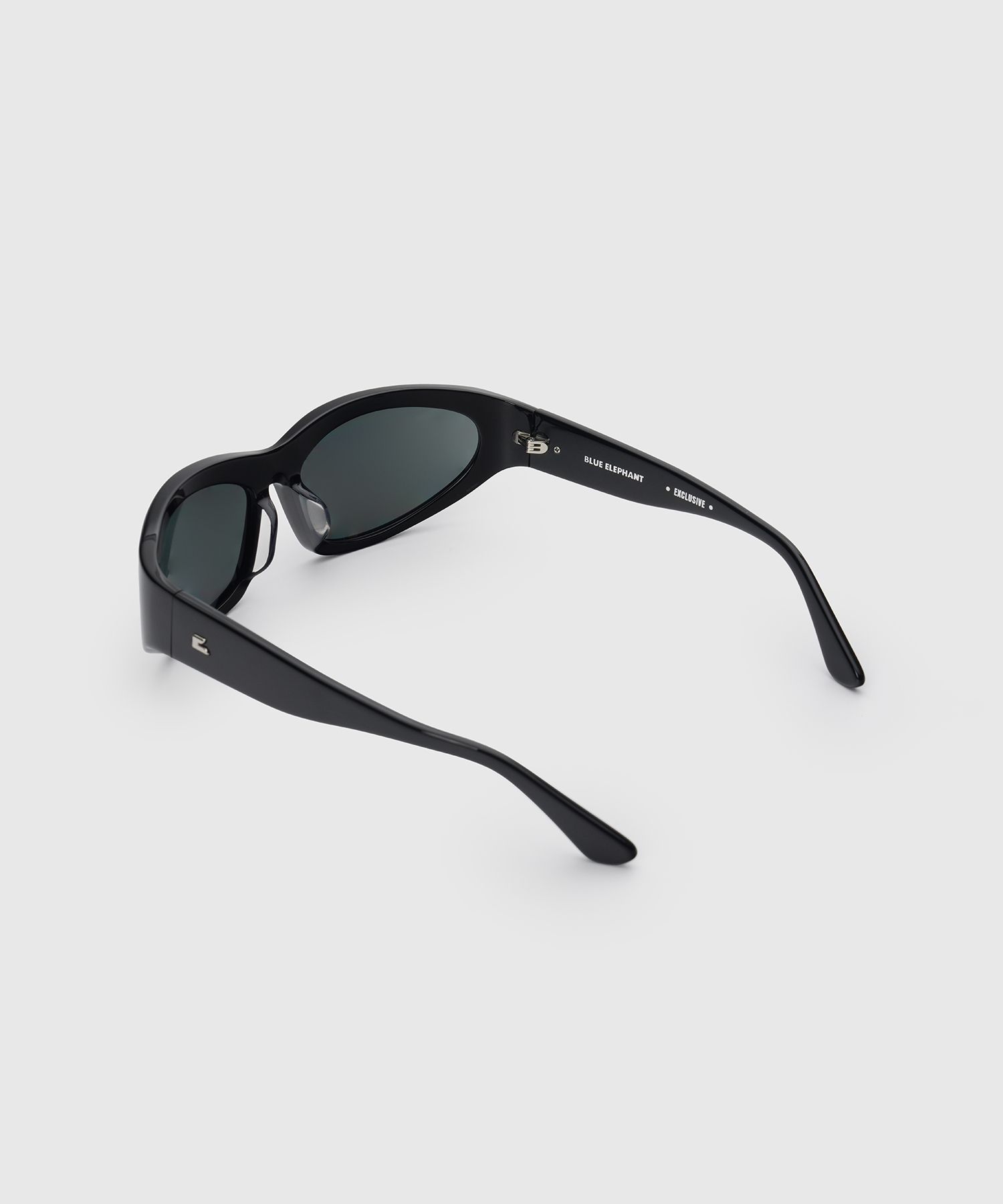 MUSINSA | BLUE ELEPHANT HUE black