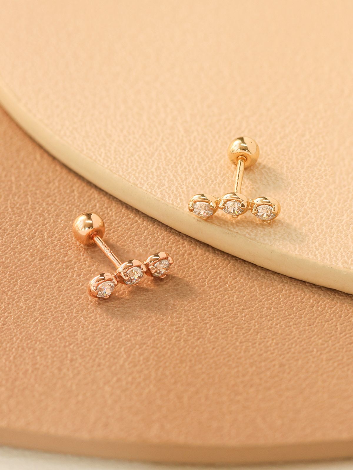 미니멀피어싱(MINIMALPIERCING) 14K 트리오 큐빅 피어싱 귀걸이