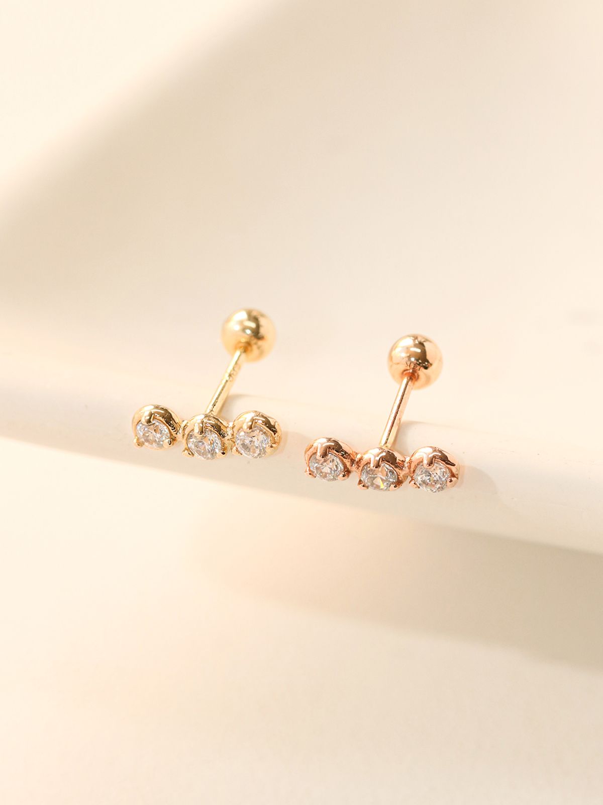 미니멀피어싱(MINIMALPIERCING) 14K 트리오 큐빅 피어싱 귀걸이