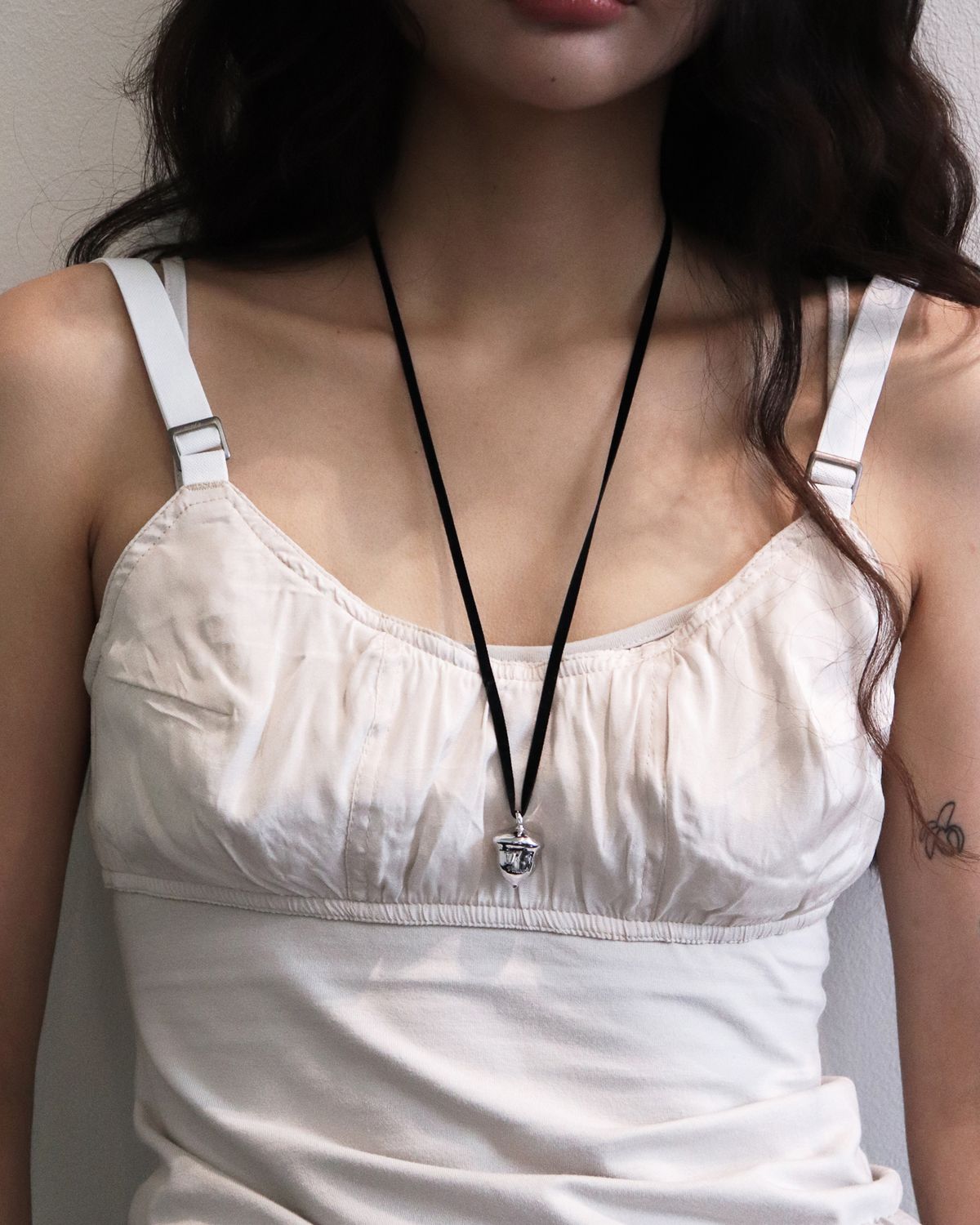 빈움(VINOOM) acorn necklace