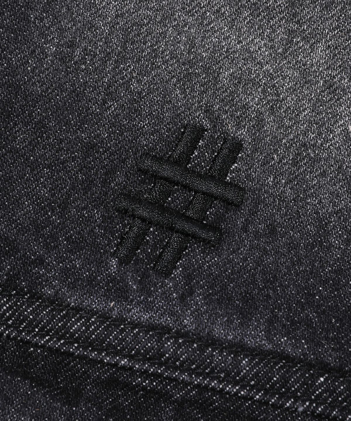 빈트릴(BEENTRILL) 빈티지 워싱 데님 트러커(블랙)