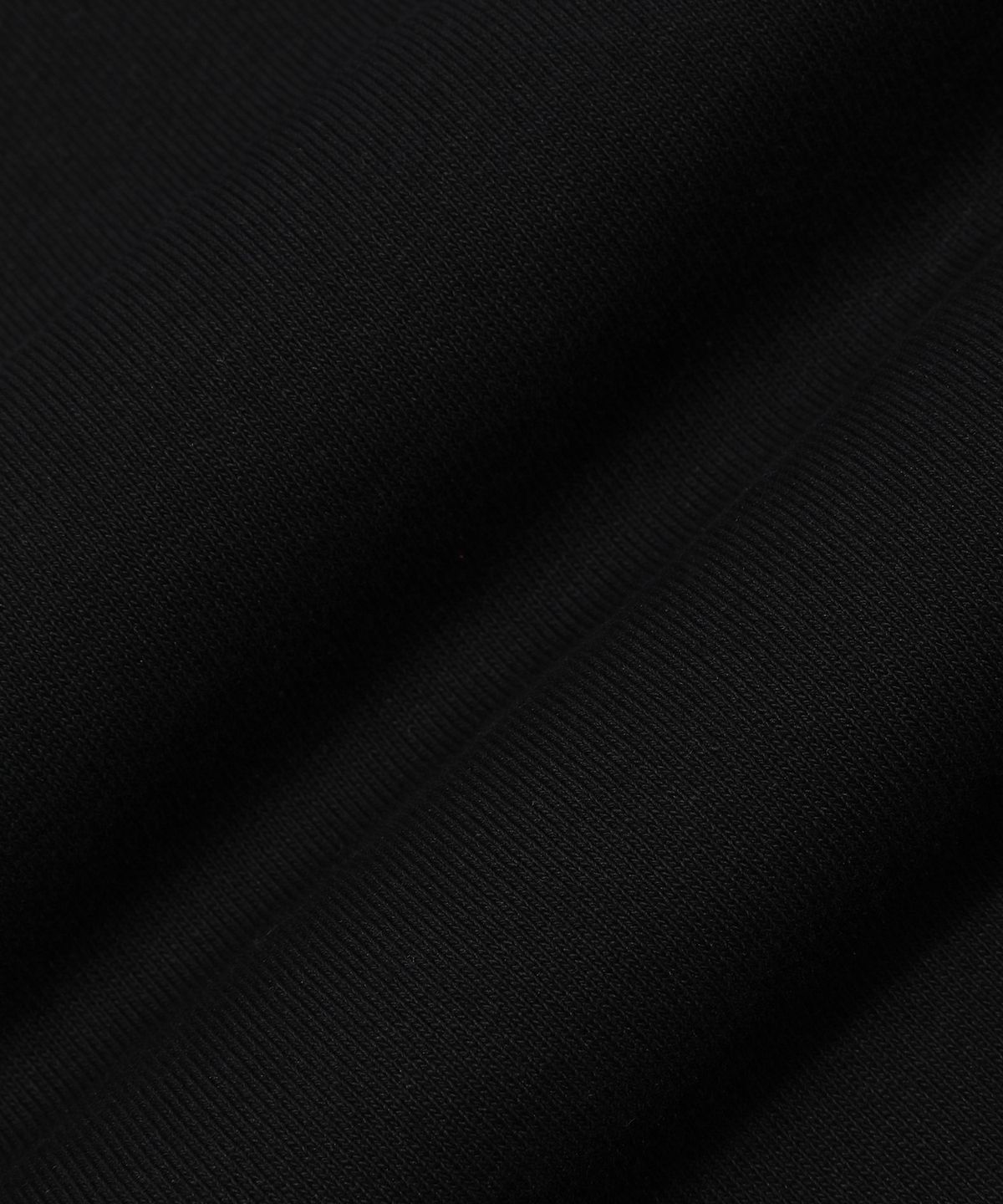 빈트릴(BEENTRILL) B고딕 로고 맨투맨(블랙)