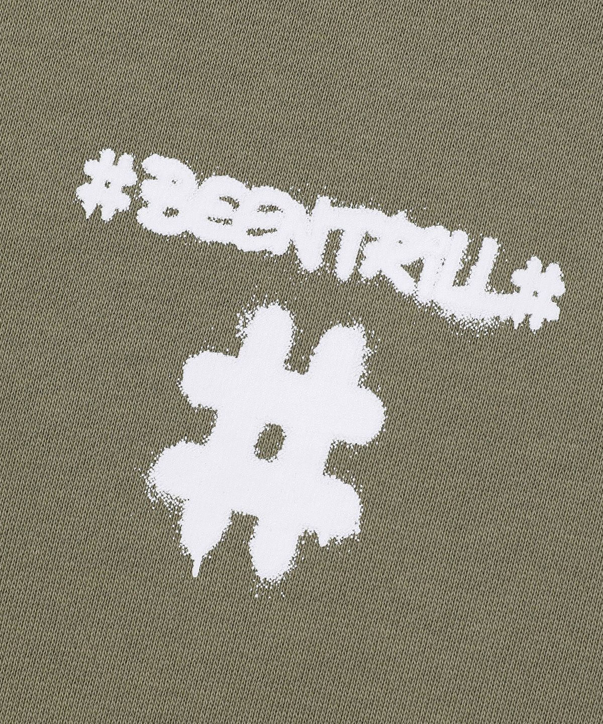빈트릴(BEENTRILL) 스프레이 해시태그 맨투맨(카키)