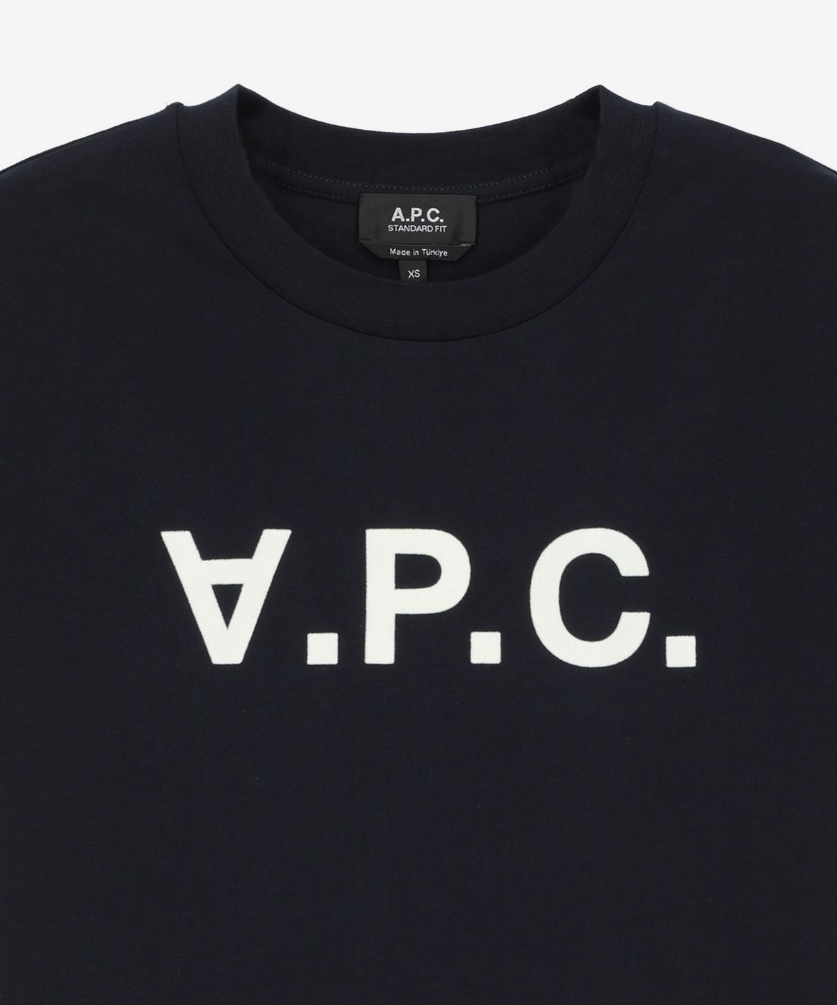아페쎄(A.P.C.) 그랑 VPC 레귤러핏 반소매 티셔츠 - 다크네이비:에크루 / COHBMM26384TIQ