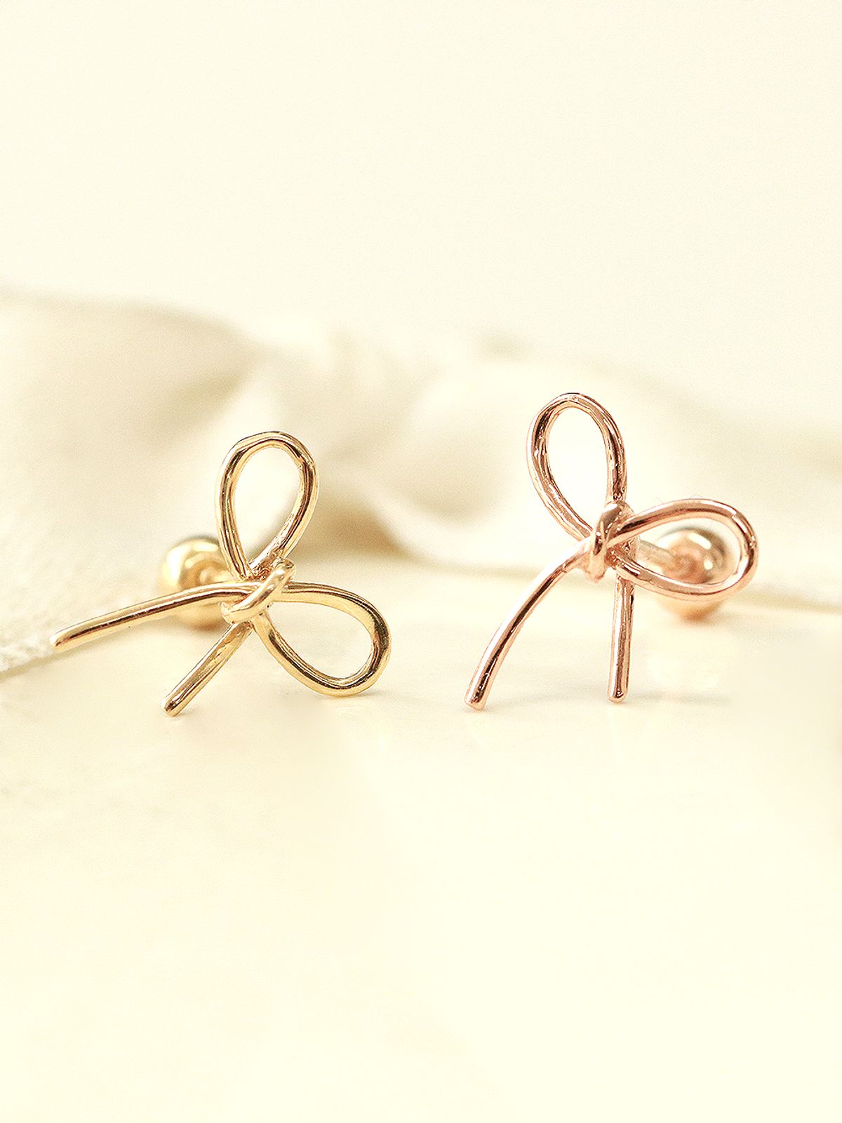 미니멀피어싱(MINIMALPIERCING) 14K 매듭 리본 피어싱 귀걸이