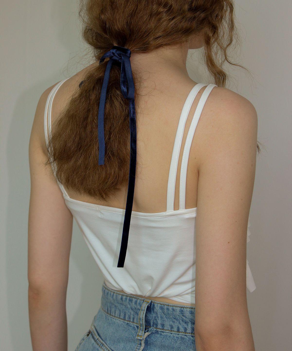 유히리(YUHEELEE) Frill cami top / Ivory