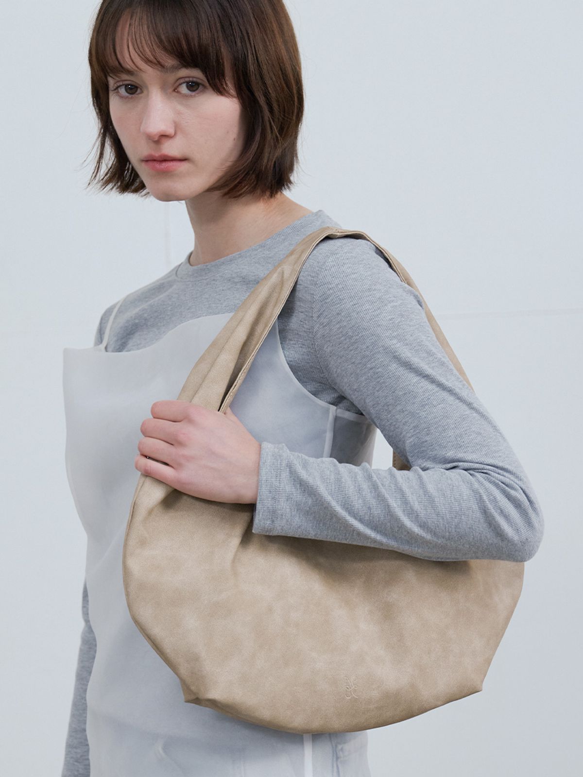아코크(ACOC) Interview M Bag_Beige