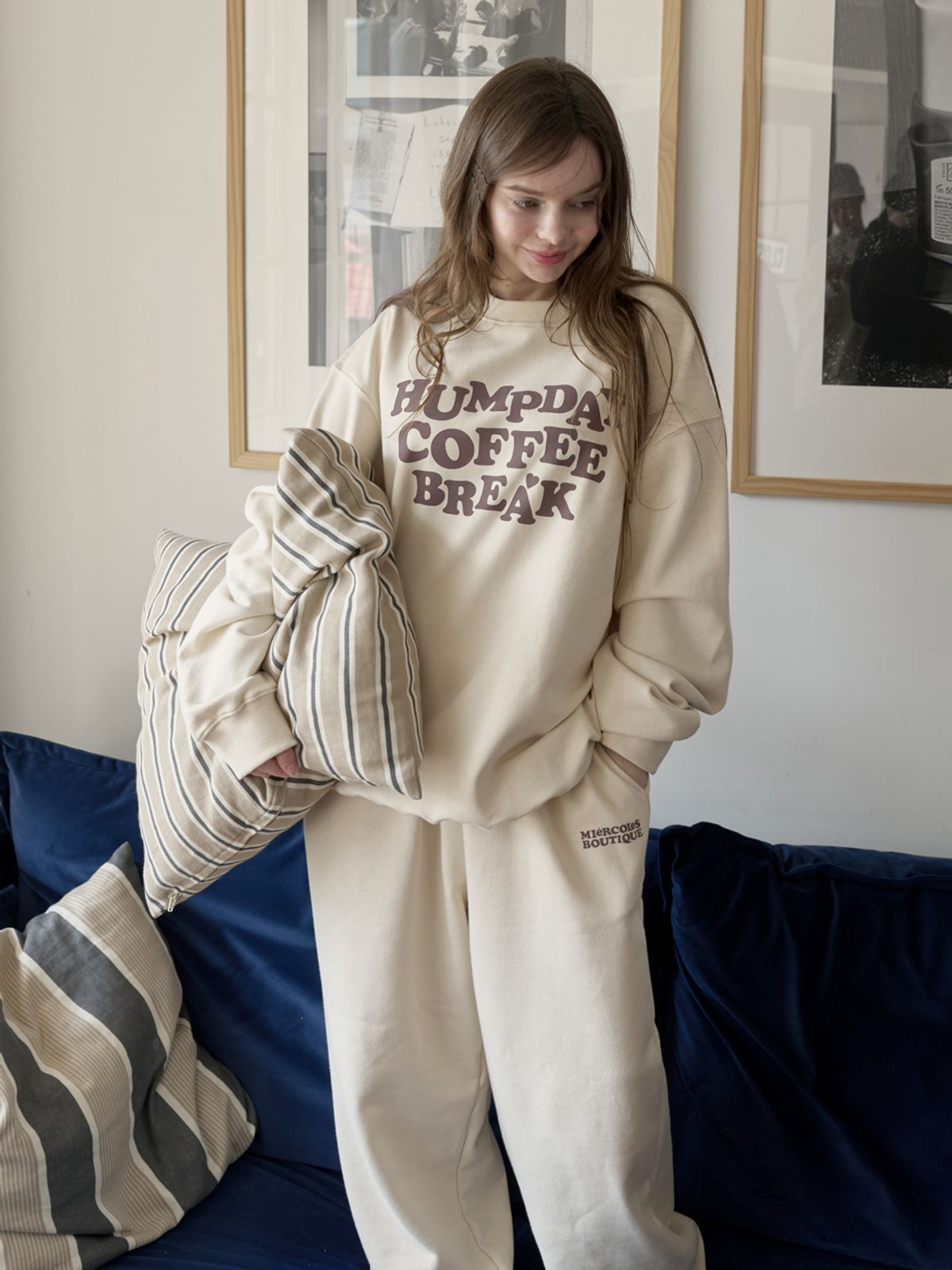 미에르꼴레스(MIERCOLES) MIERCOLES LOGO SWEAT PANTS [ivory]