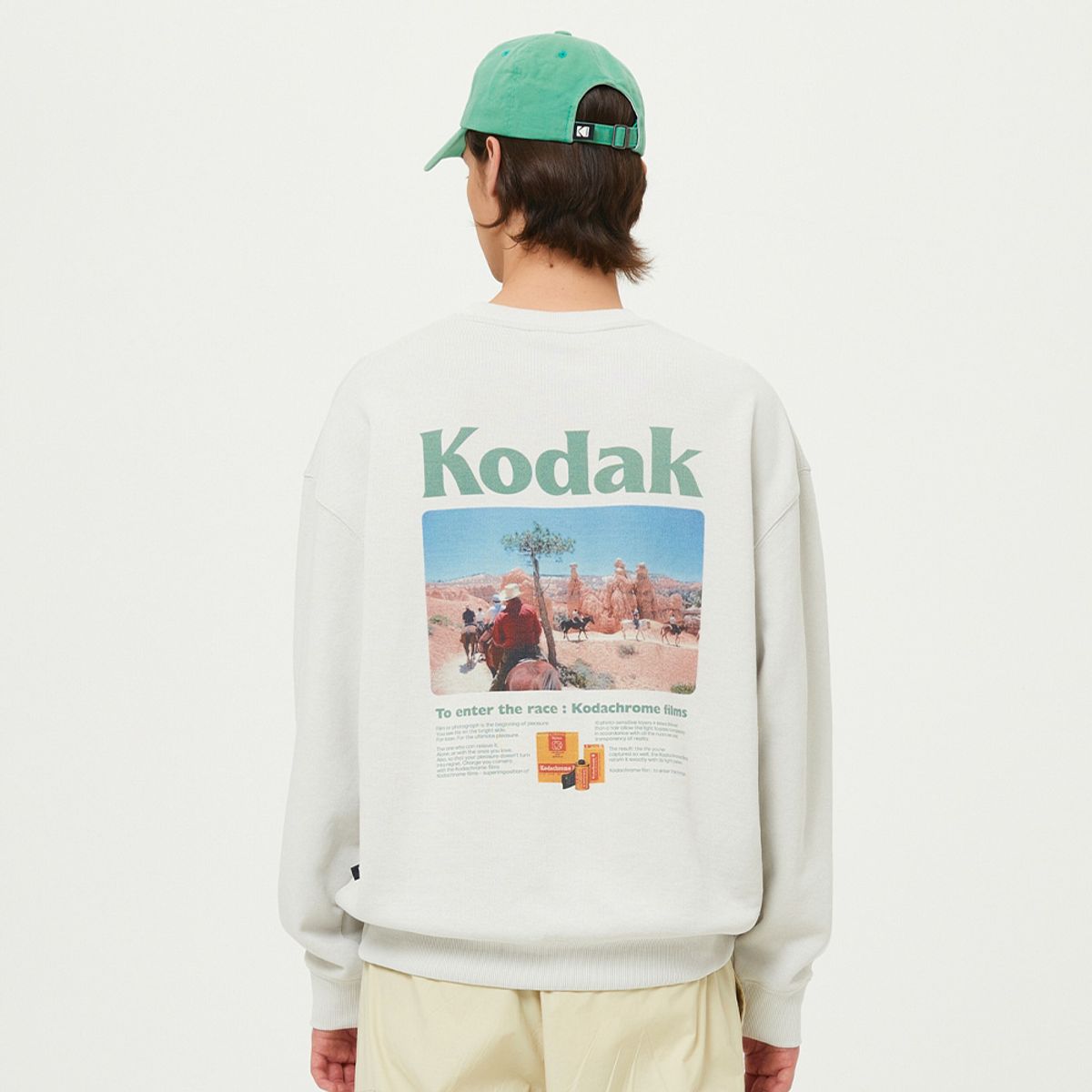 코닥(KODAK) 씨너리 그래픽 맨투맨 CLIGHT GREY