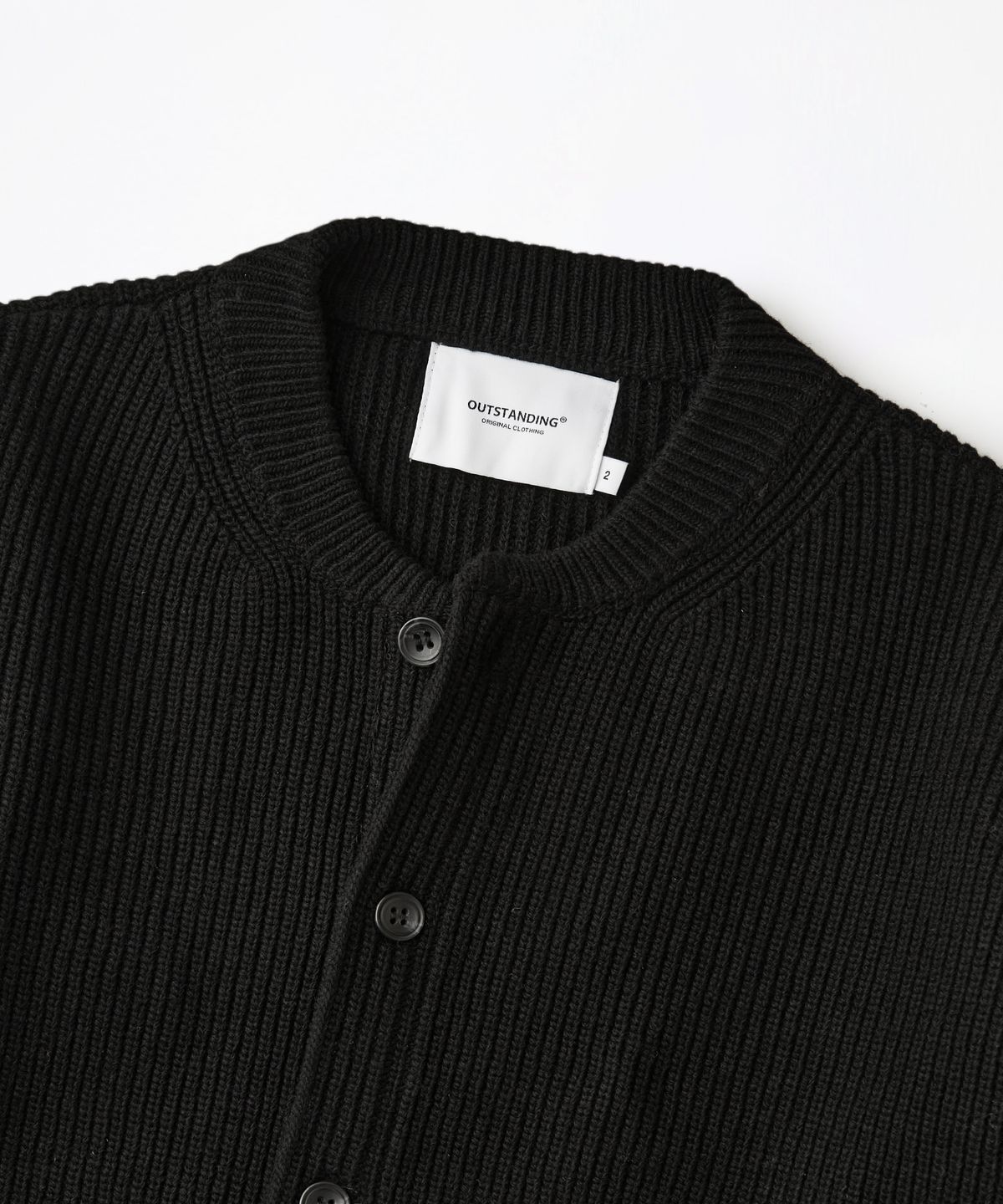 아웃스탠딩(OUTSTANDING) LAMBSWOOL ROUND NECK CARDIGAN_BLACK