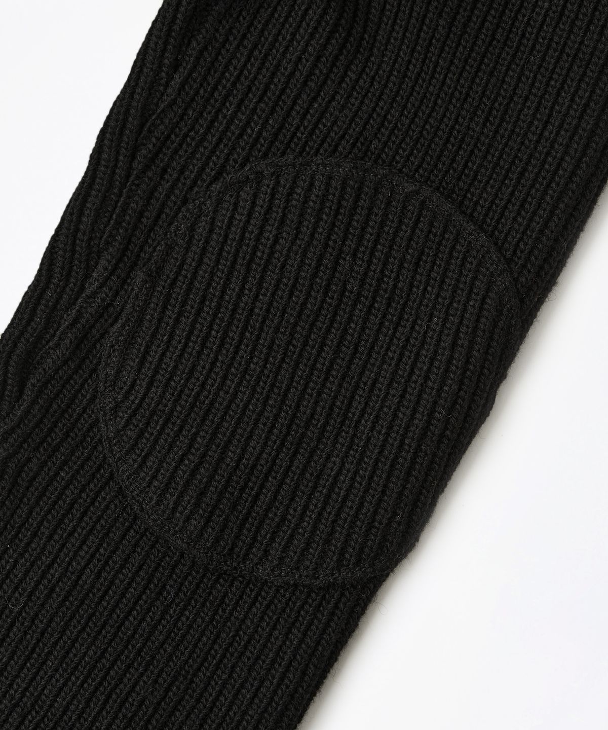 아웃스탠딩(OUTSTANDING) LAMBSWOOL ROUND NECK CARDIGAN_BLACK