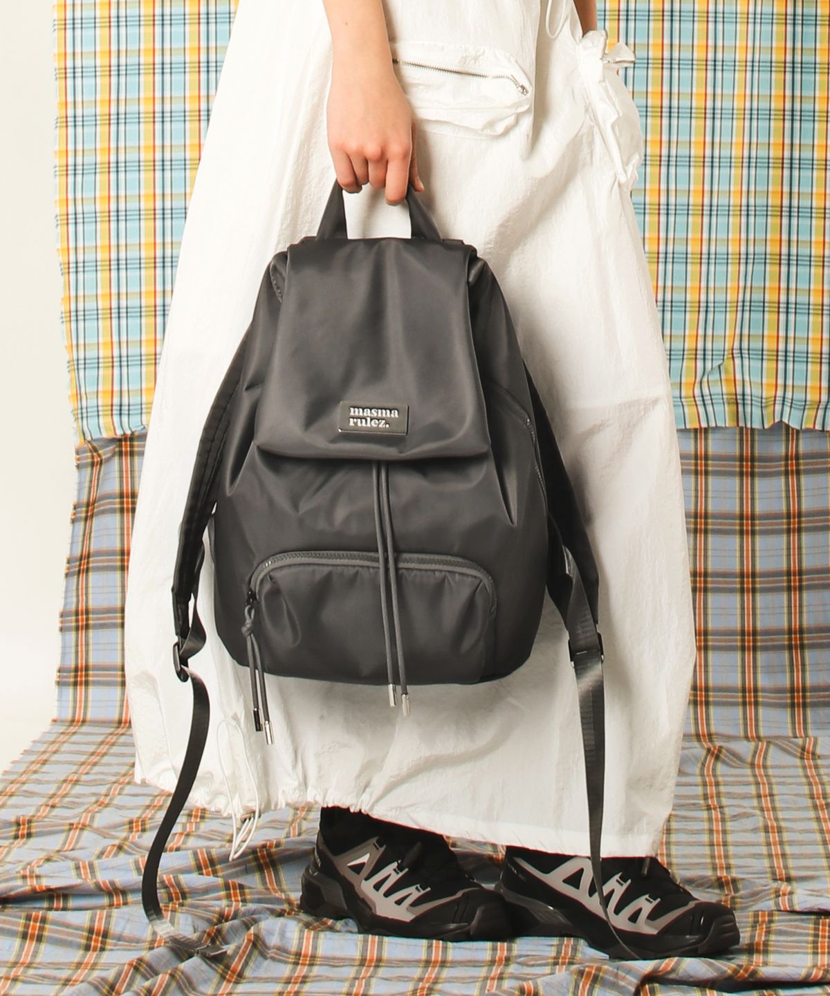 마스마룰즈(MASMARULEZ) 304 Small nylon draw flap backpack_Dark gray