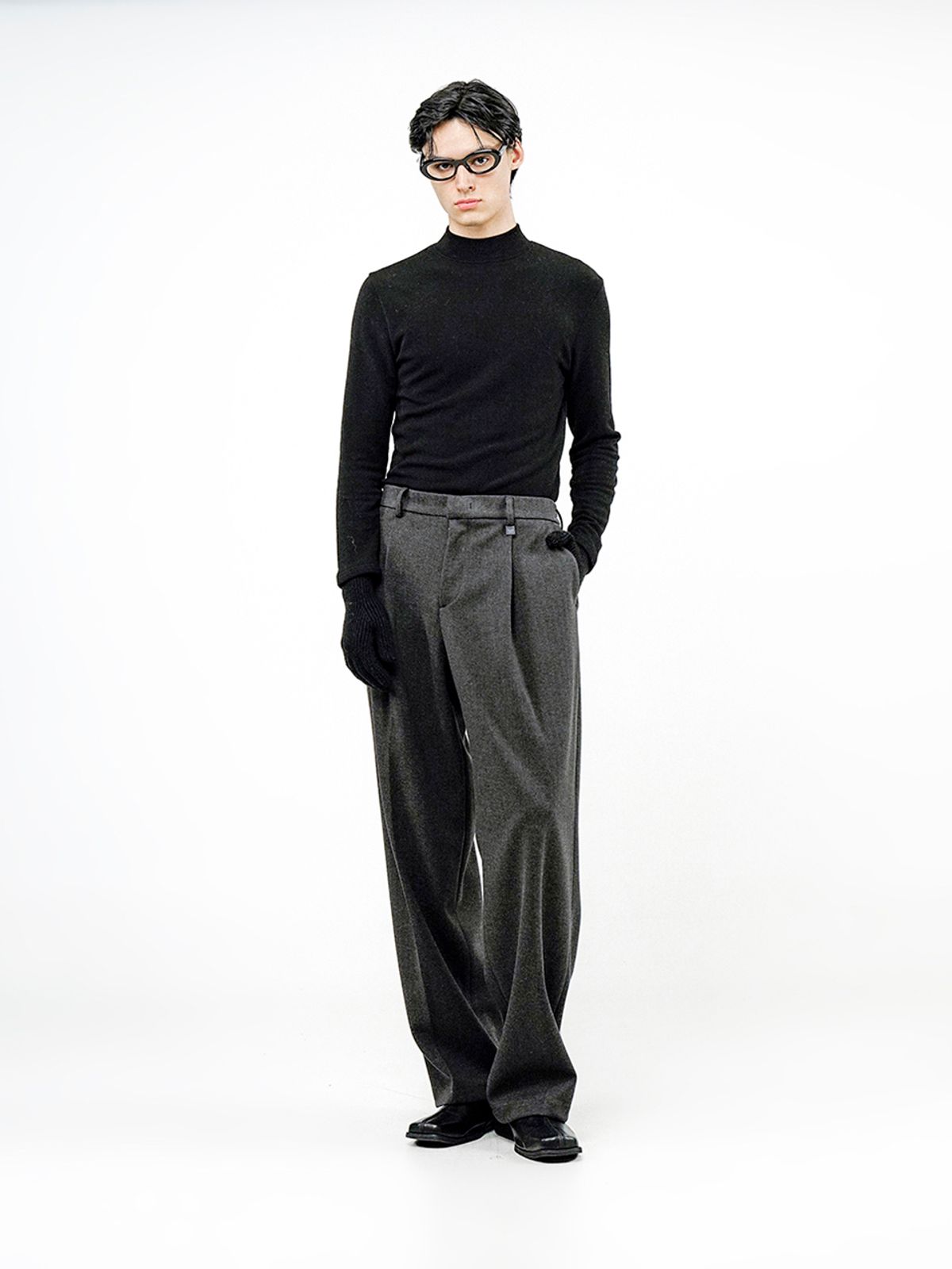 챈세스노이(CHANCE'S NOI) Raised One Tuck Wool slacks - Charcoal /M244PT01CH