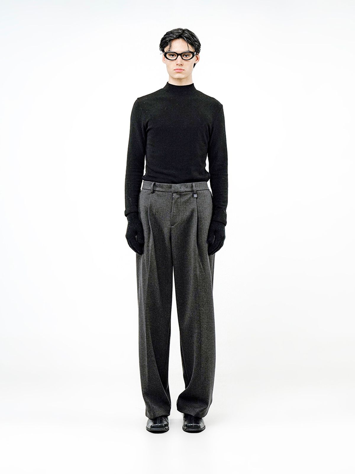 챈세스노이(CHANCE'S NOI) Raised One Tuck Wool slacks - Charcoal /M244PT01CH