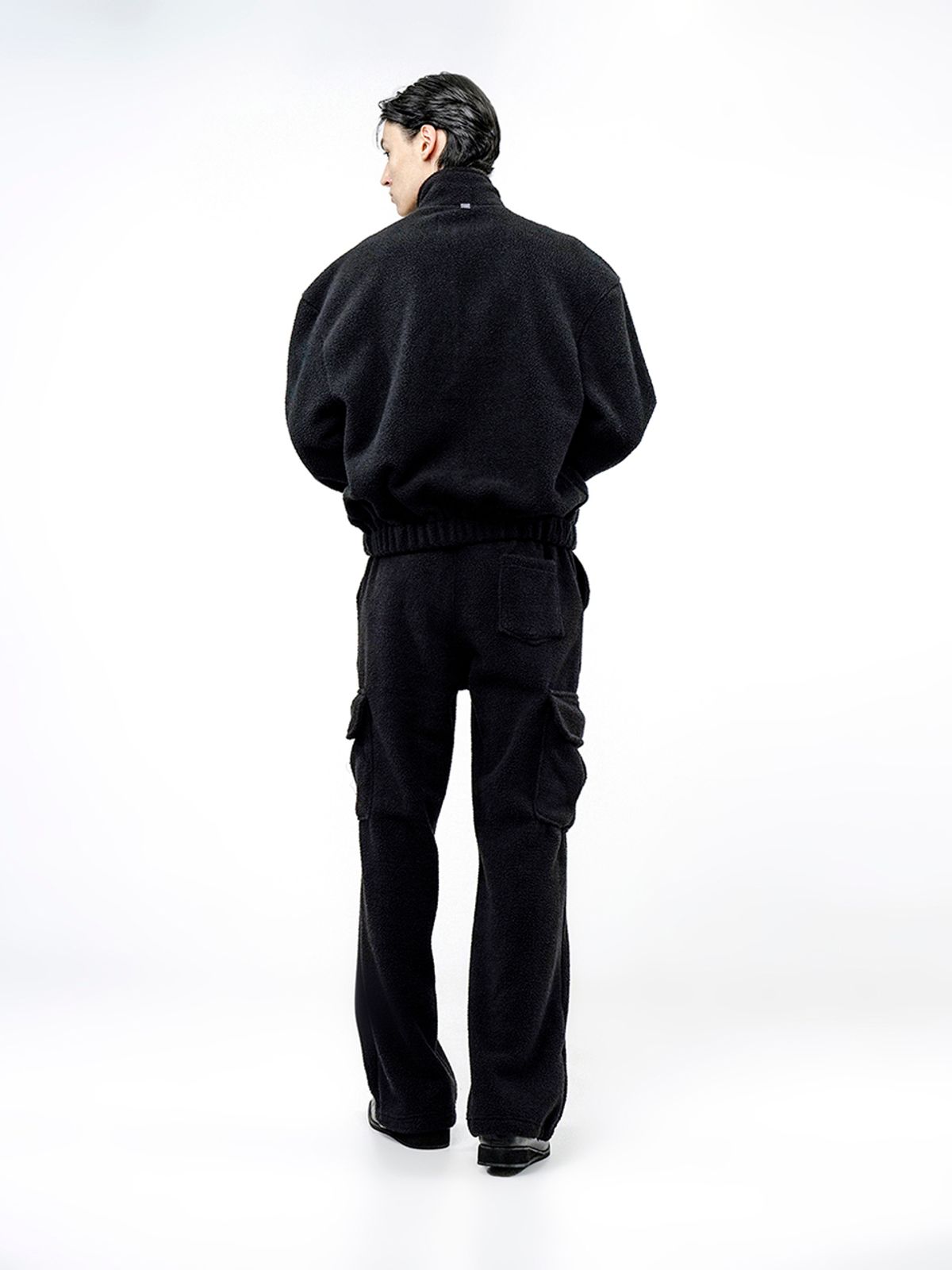 챈세스노이(CHANCE'S NOI) Fleece String Cargo Pants - Black /M244PT05BK