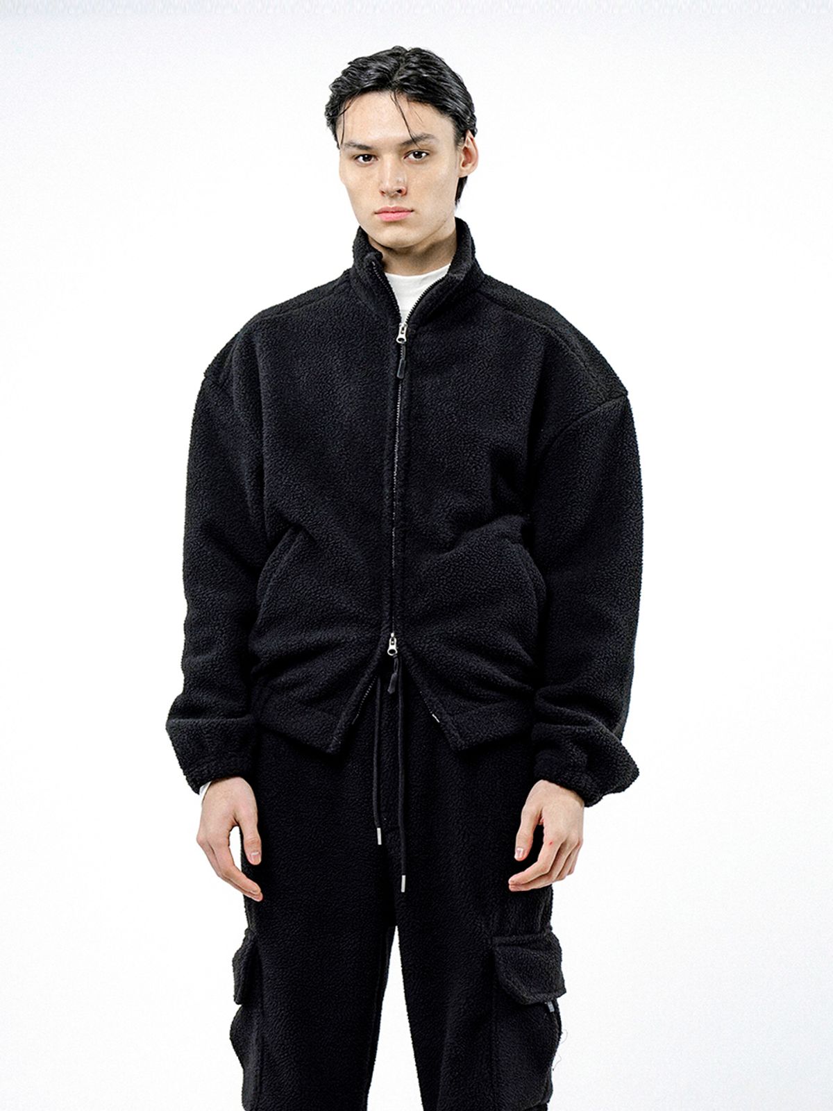 챈세스노이(CHANCE'S NOI) Fleece Two-way Zip-up - Black /M244TP02BK