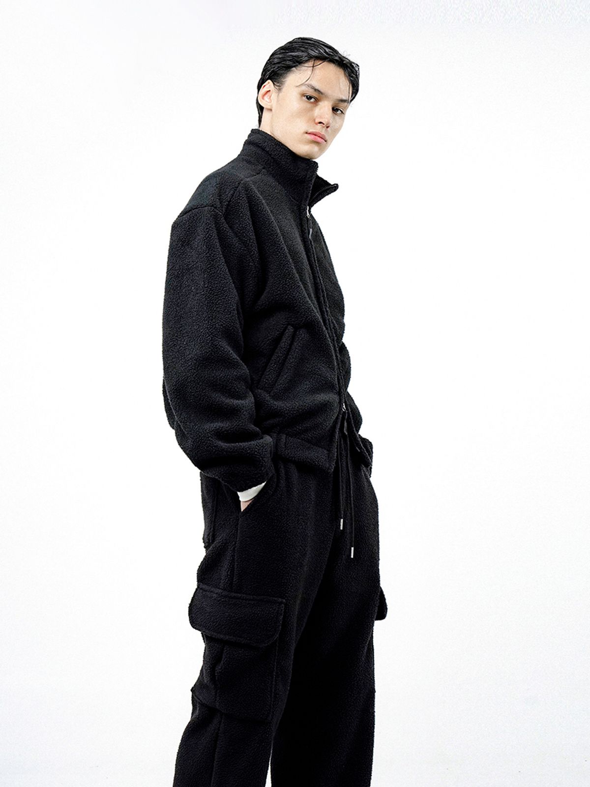 챈세스노이(CHANCE'S NOI) Fleece Two-way Zip-up - Black /M244TP02BK