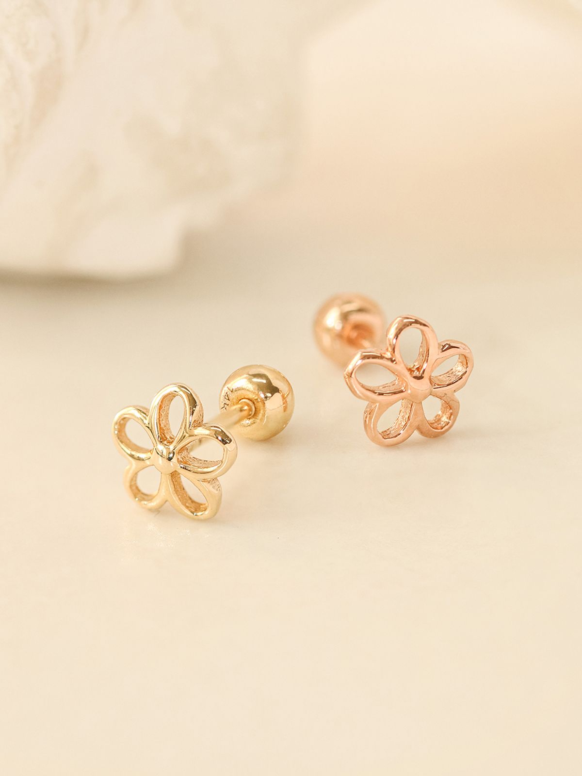미니멀피어싱(MINIMALPIERCING) 14K 포인트 다섯꽃잎 피어싱 귀걸이