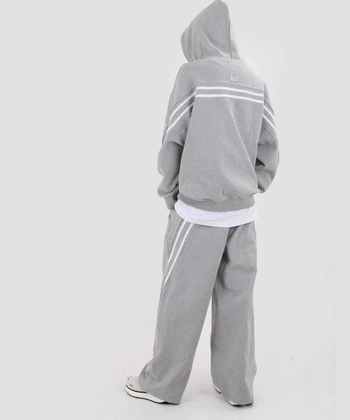 유앤엘씨(UNLC) cut-off track wide pants[2color]