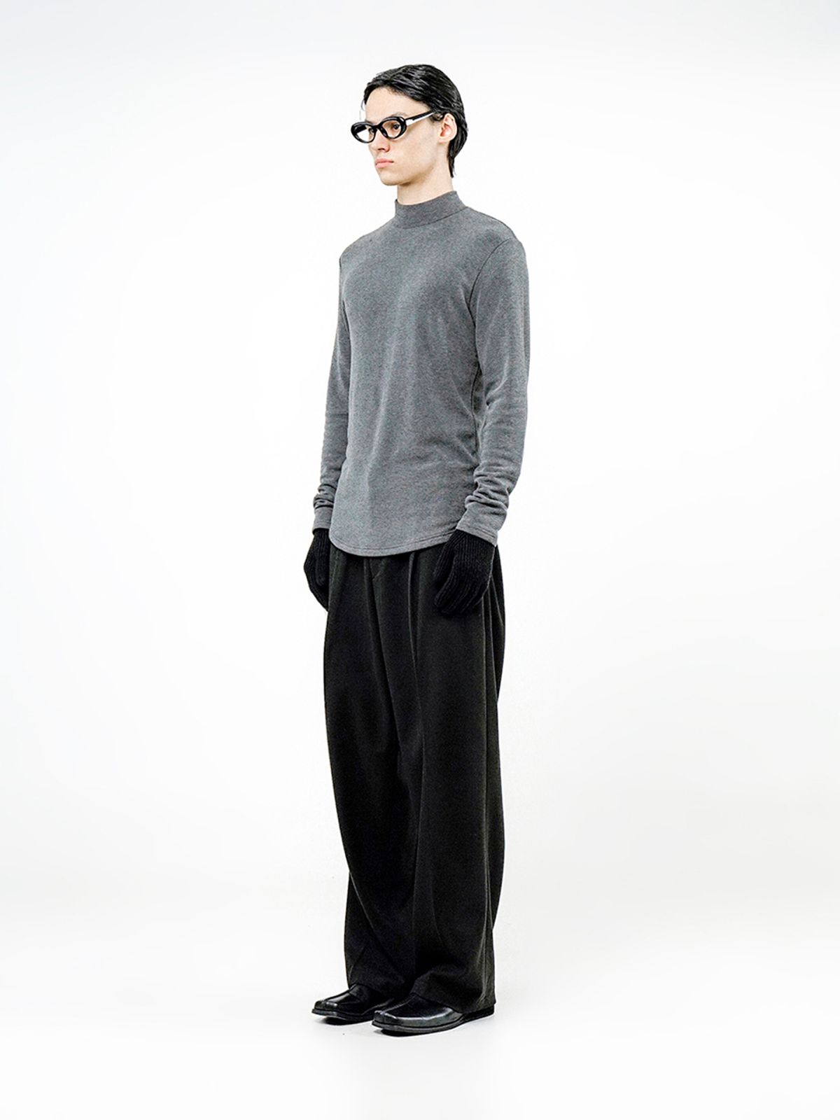 챈세스노이(CHANCE'S NOI) Fleece Wool Half Turtleneck - Charcoal /M244TP03CH