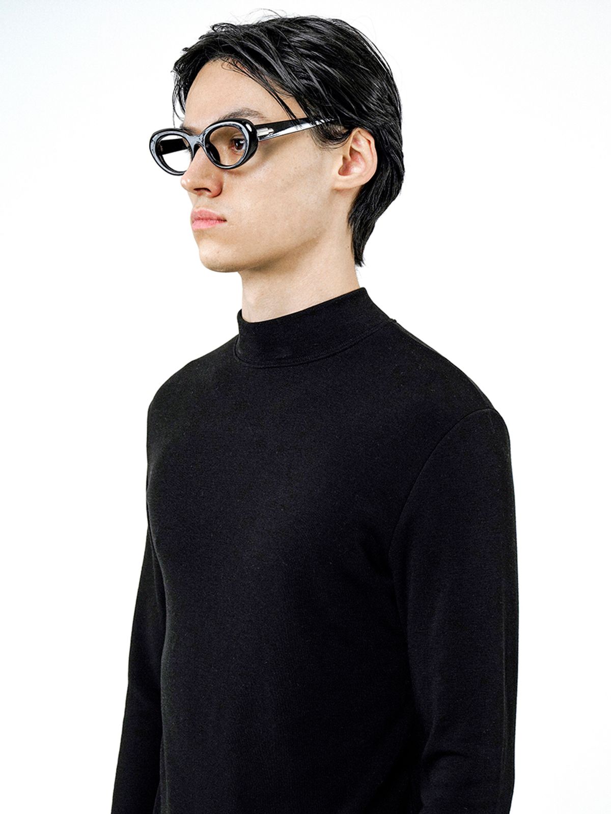 챈세스노이(CHANCE'S NOI) Fleece Wool Half Turtleneck - Black /M244TP03BK