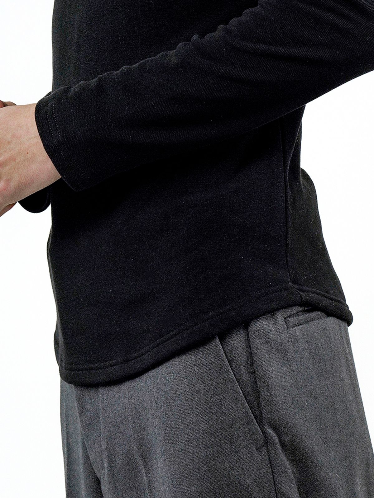 챈세스노이(CHANCE'S NOI) Fleece Wool Half Turtleneck - Black /M244TP03BK