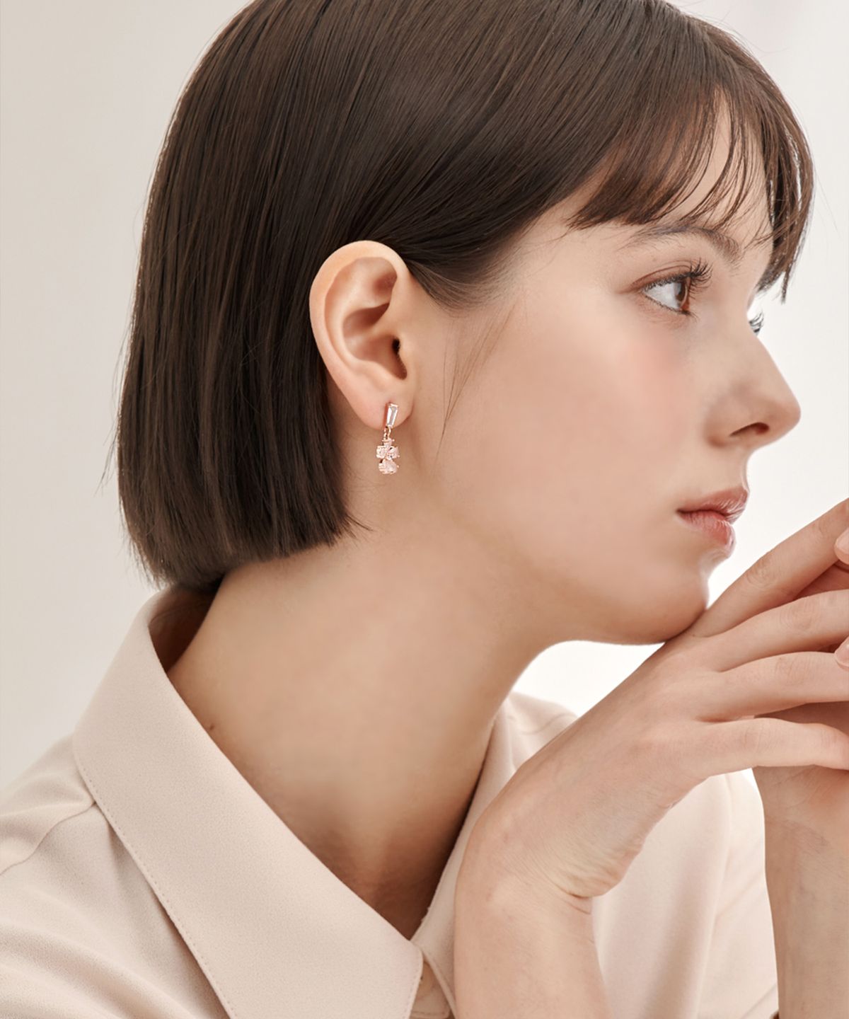 엘르주얼리(ELLEJEWELRY) 14K GF 플라워 드롭 귀걸이 ELGPEE564