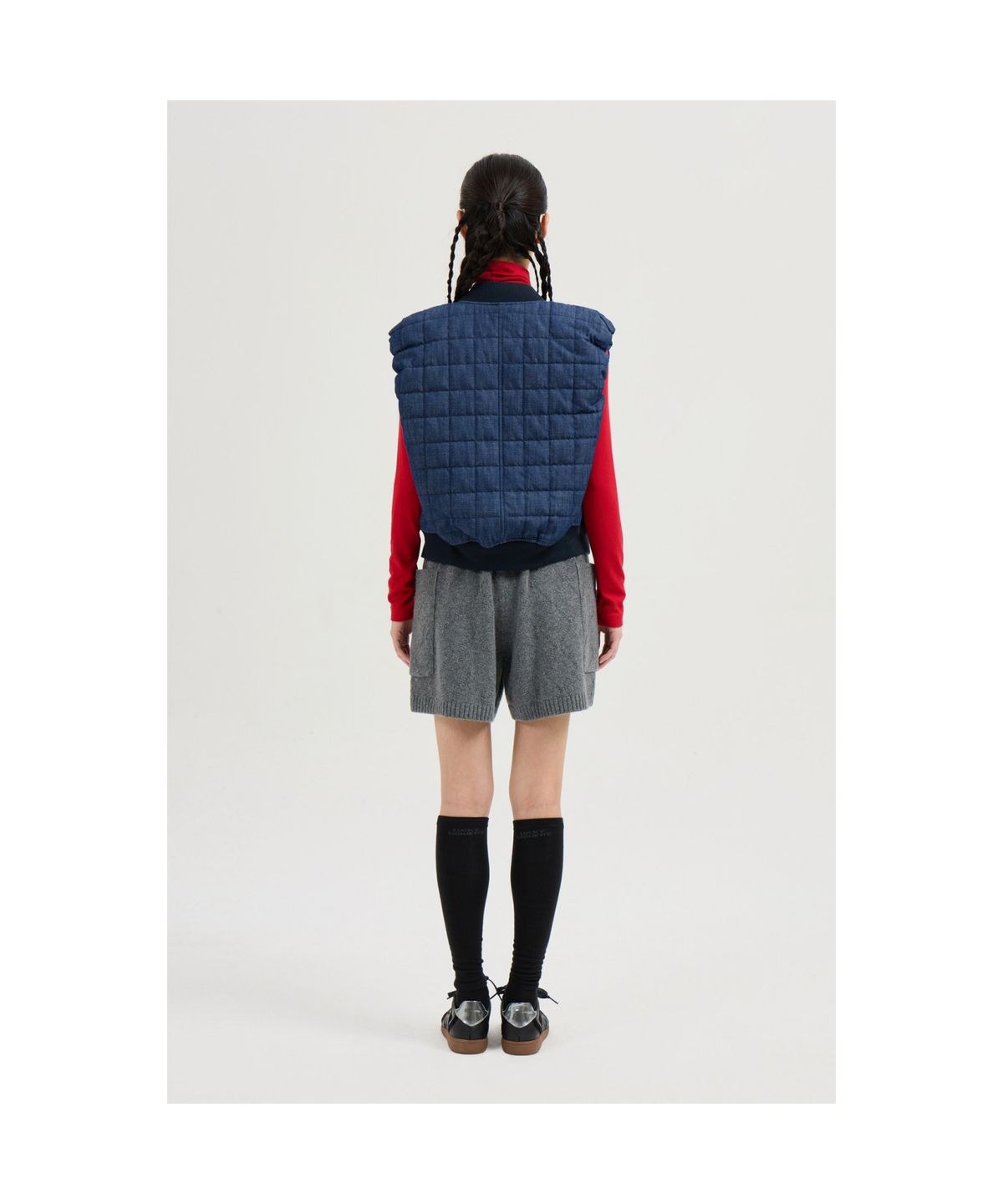 럭키슈에뜨(LUCKY CHOUETTE) Emblem Quilting Denim Like Padded Vest (blue) LFUCS25120BUX