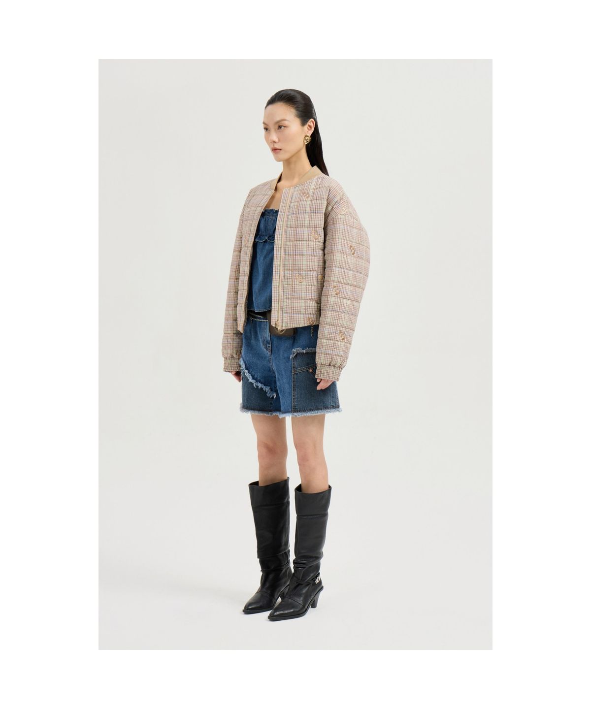 럭키슈에뜨(LUCKY CHOUETTE) Emblem Quilting Check Padded Jumper (multi color) LFUCS25115XXX