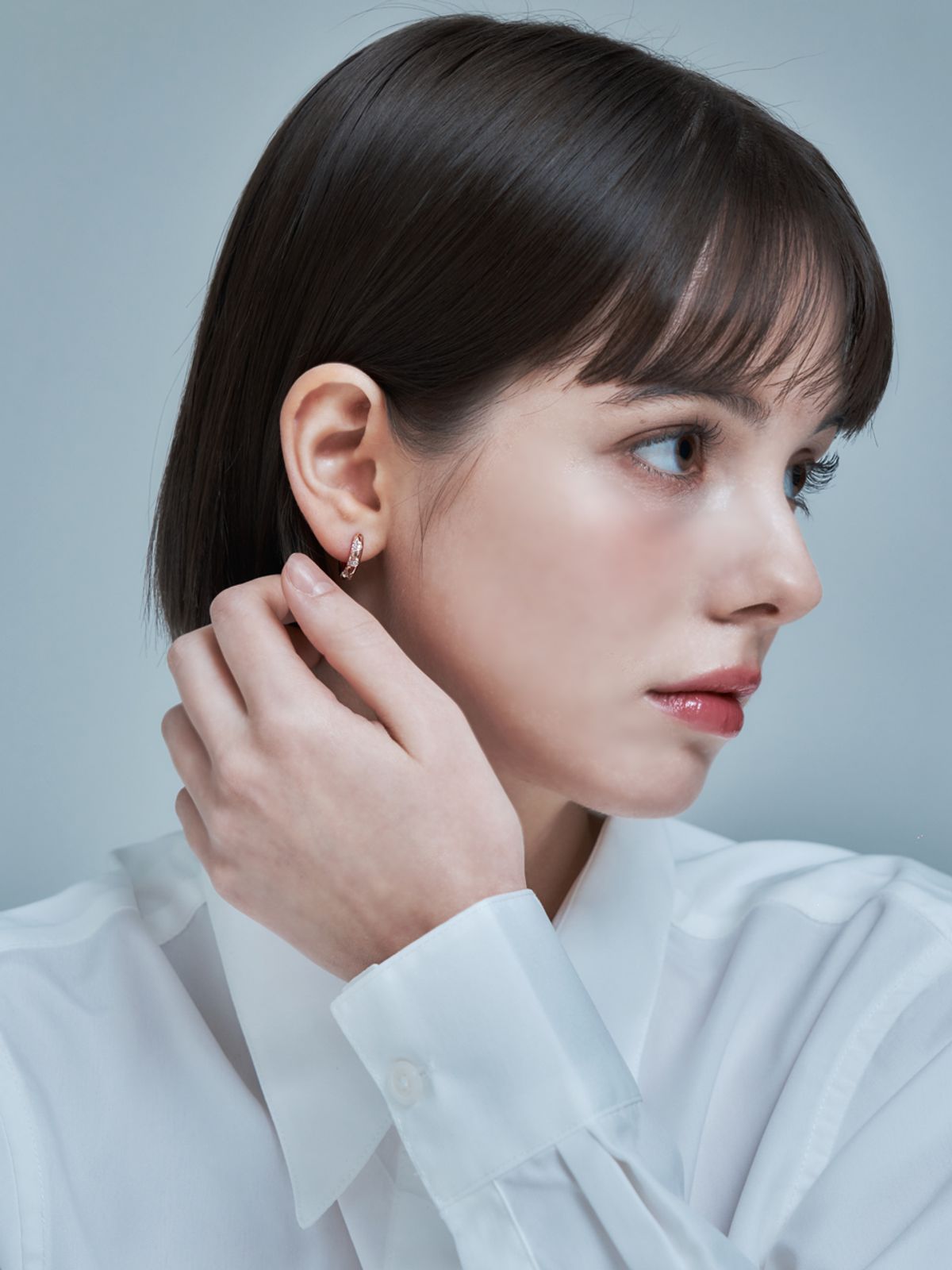 가이거주얼리(GEIGERJEWELRY) 18K GF 격자 큐빅포인트 후프 원터치 귀걸이 GI8KPEE059