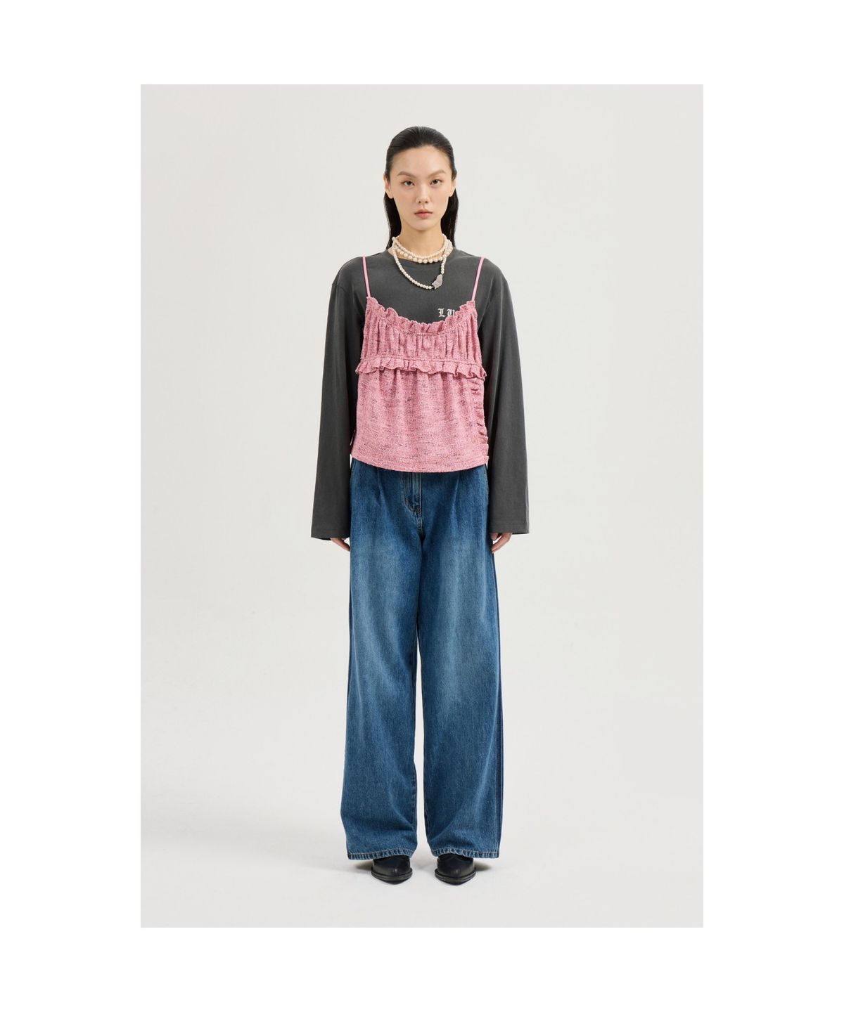 럭키슈에뜨(LUCKY CHOUETTE) Pigment Loose-Fit Long-Sleeved T-shirt (dark grey) LFTAS25180GYD