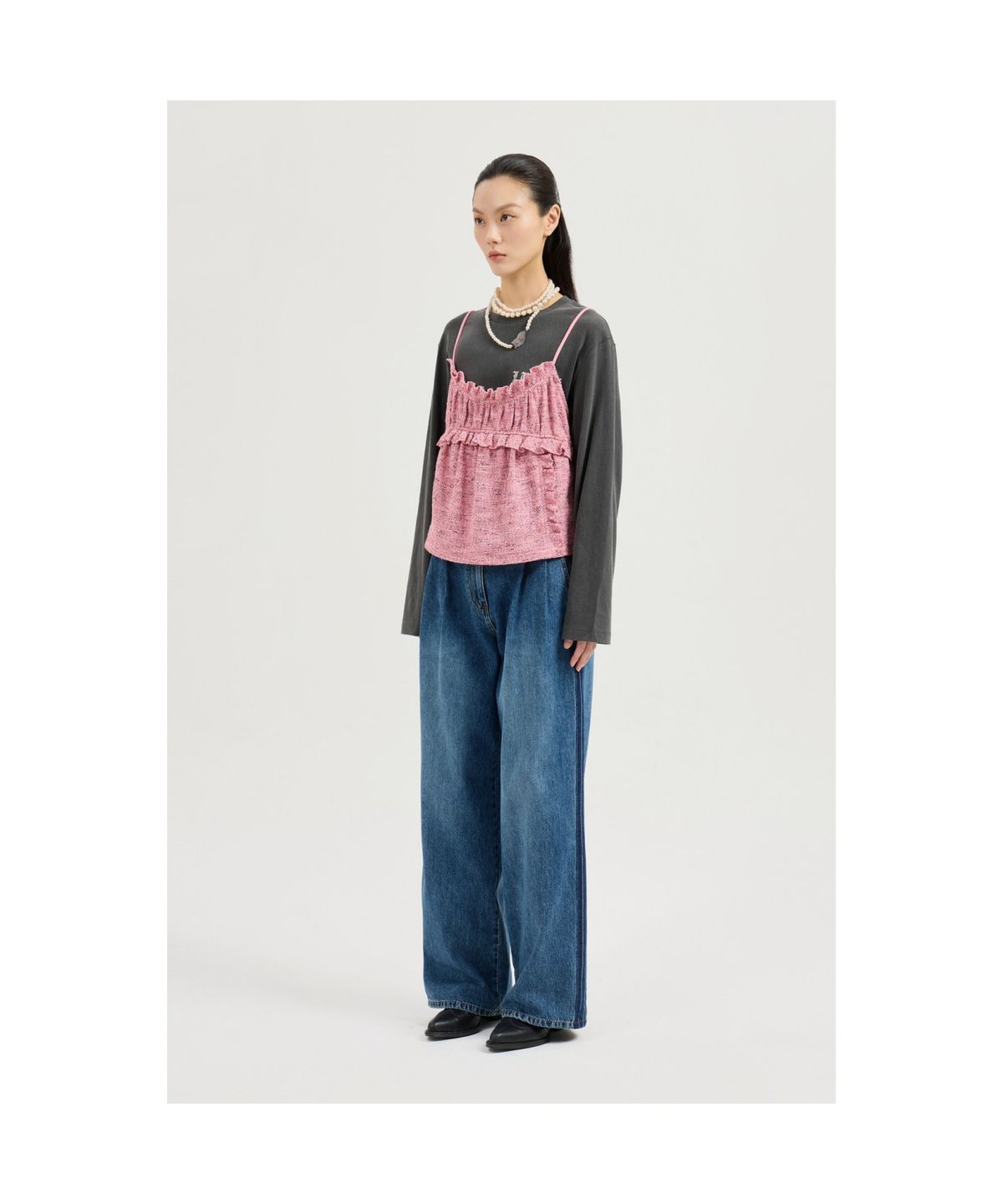 럭키슈에뜨(LUCKY CHOUETTE) Pigment Loose-Fit Long-Sleeved T-shirt (dark grey) LFTAS25180GYD