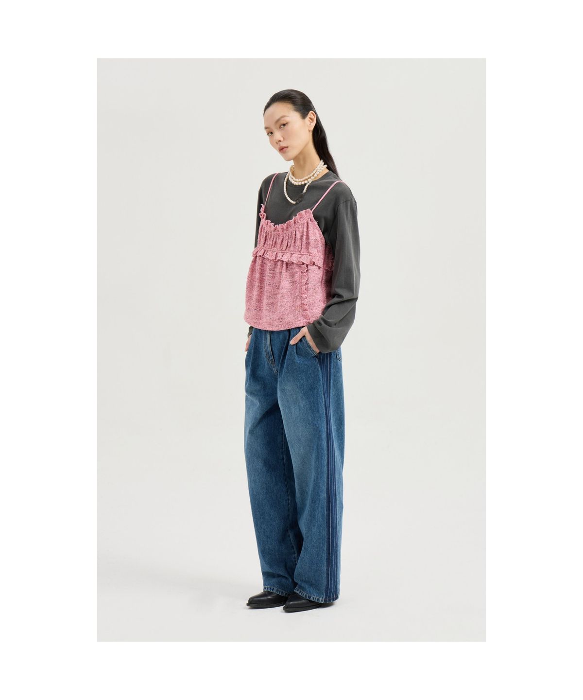 럭키슈에뜨(LUCKY CHOUETTE) Pigment Loose-Fit Long-Sleeved T-shirt (dark grey) LFTAS25180GYD