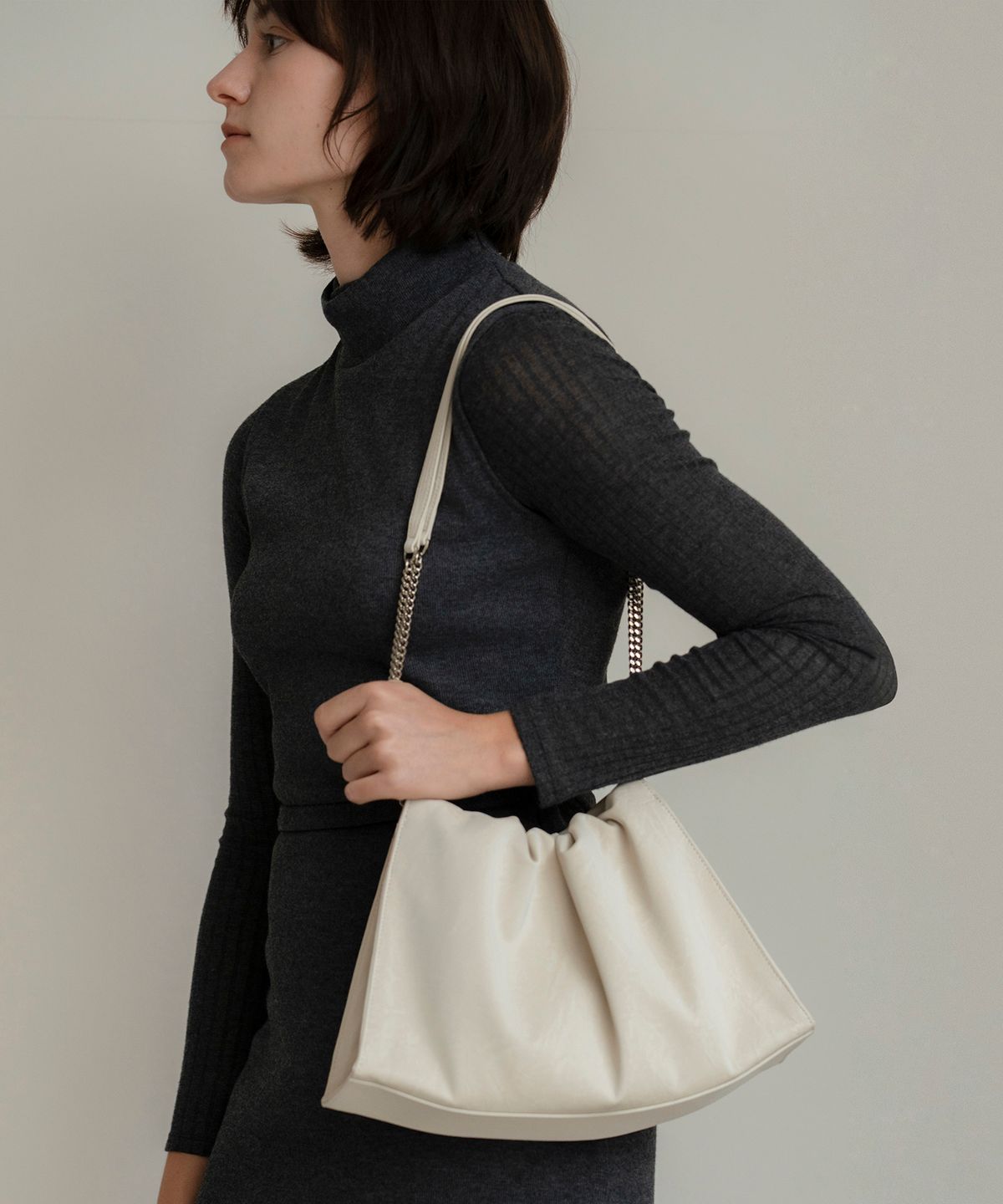 앤오즈(ANODDS) VELTA chain shoulder bag 3 color