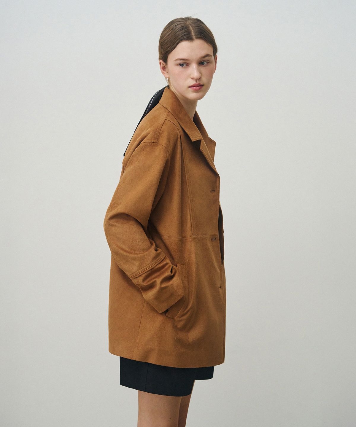 드로우핏 우먼(DRAWFIT WOMEN) 바미 스웨이드 하프 싱글 자켓 [CAMEL]