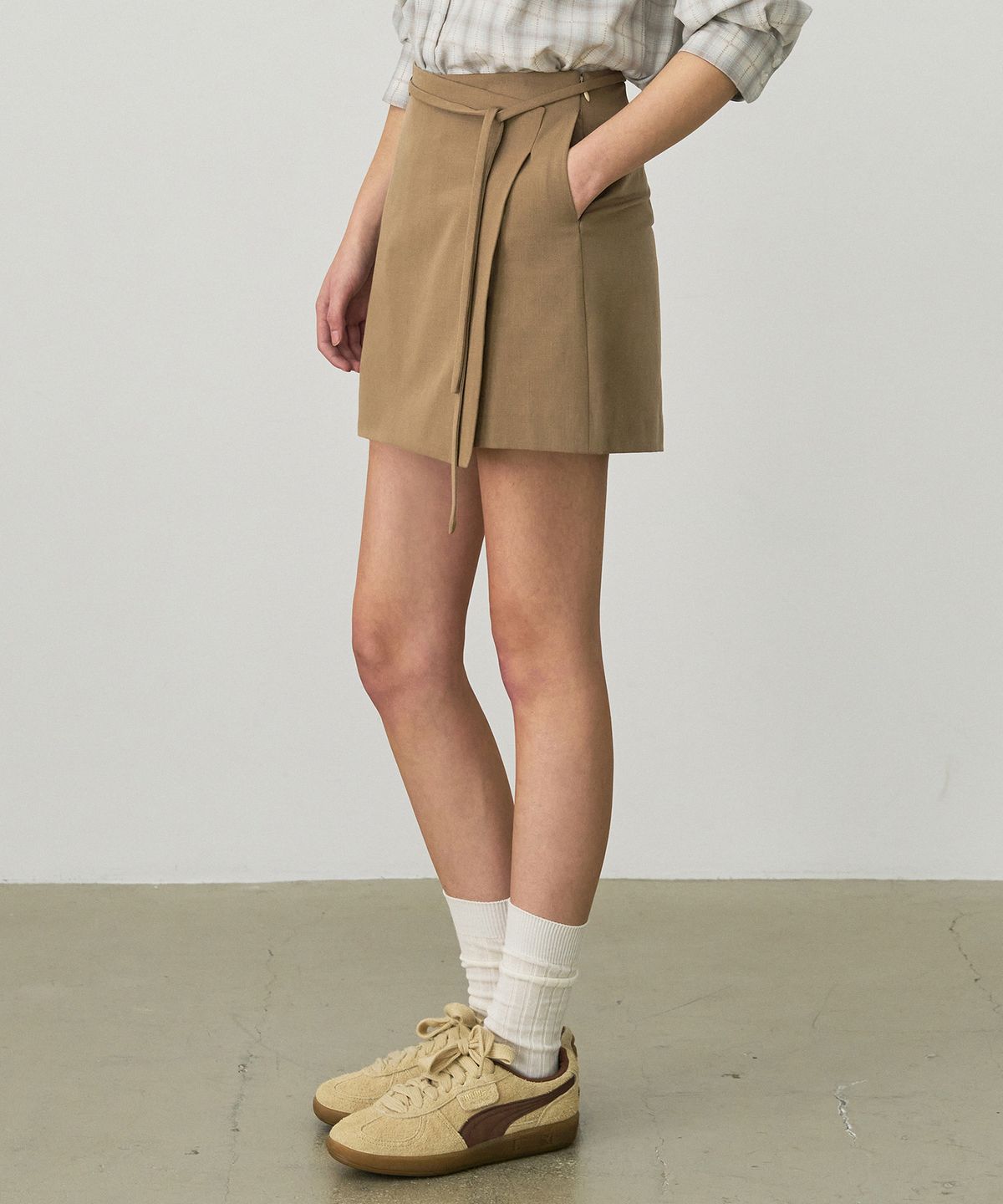 드로우핏 우먼(DRAWFIT WOMEN) 소프티 울 스트링 랩 스커트 팬츠 [BEIGE]