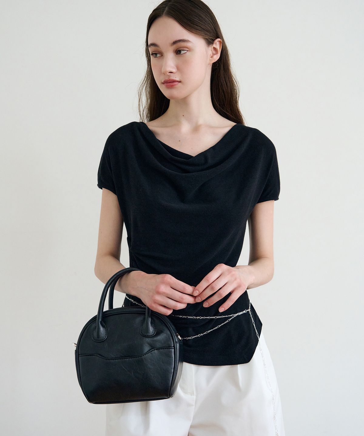 드로우핏 우먼(DRAWFIT WOMEN) 루에타 라운드 토트백 [BLACK]