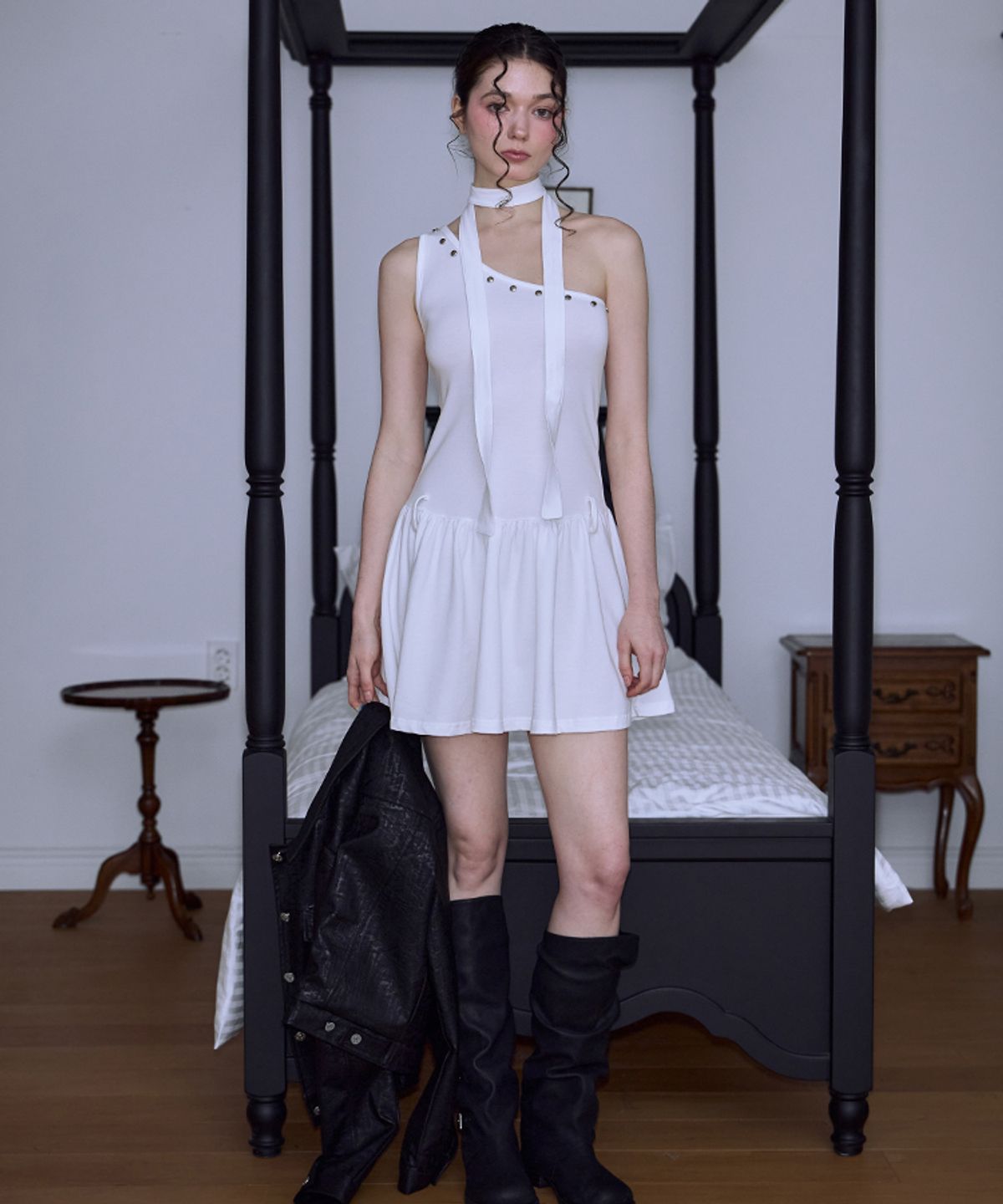 로제프란츠(ROSEFRANTZ) Studded Unbalance Mini Dress [Ivory]