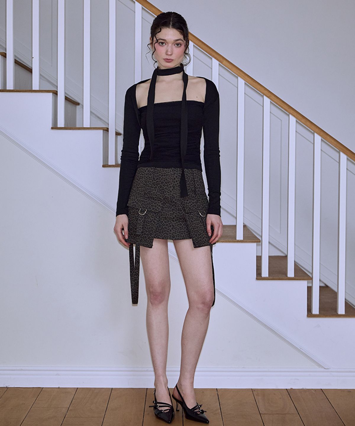 로제프란츠(ROSEFRANTZ) Out Pocket Leopard Mini Skirt [Khaki]