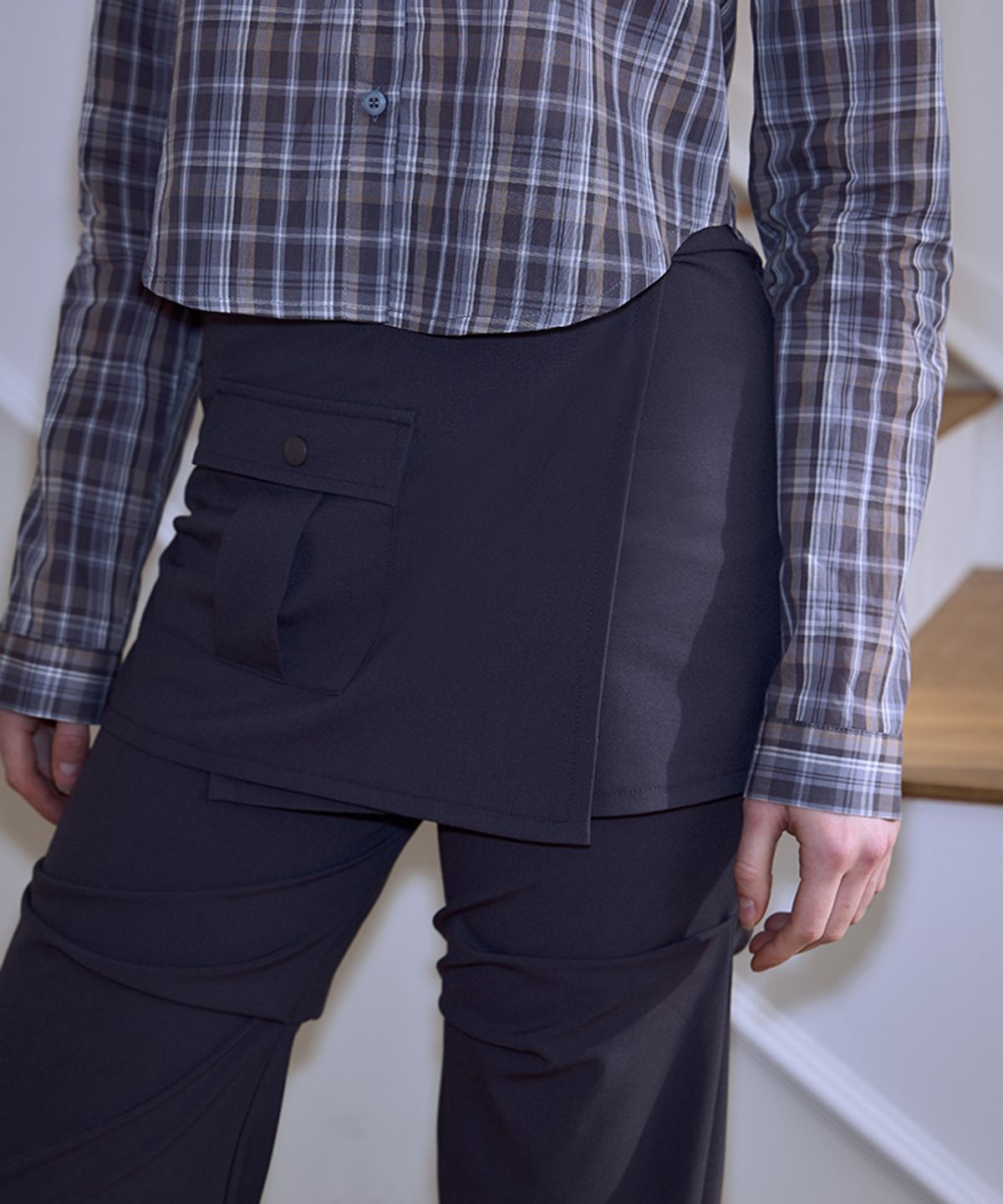 로제프란츠(ROSEFRANTZ) Wrap Skirt & Pintuck Pants [Charcoal]