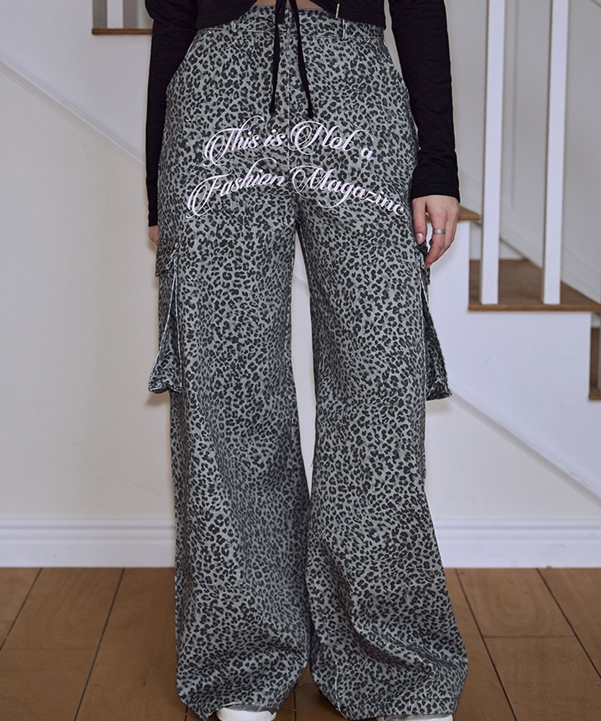 로제프란츠(ROSEFRANTZ) Leopard Wide Pants [Gray]