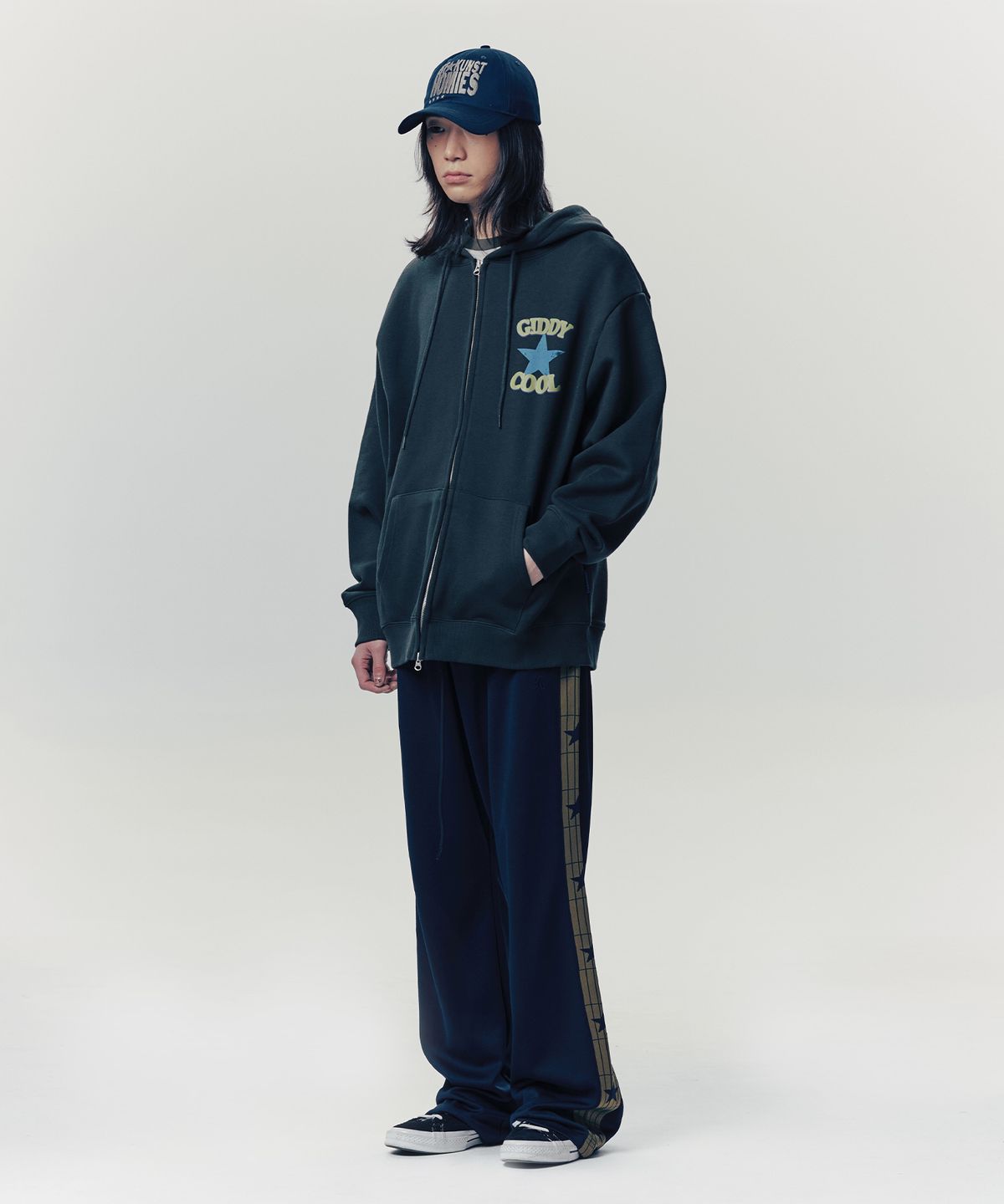 이스트쿤스트(ISTKUNST) G&C HOOD ZIP UP_CHARCOAL(IK2FSMM482A)