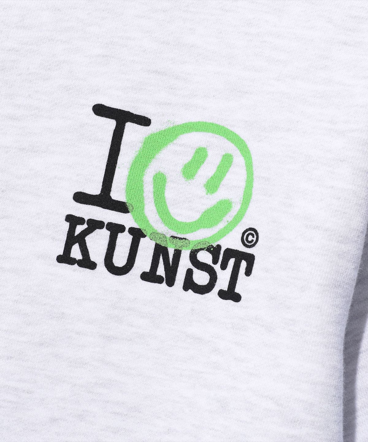 이스트쿤스트(ISTKUNST) I SMILEY KUNST CROP HOOD ZIP UP_LIGHT GREY(IK2FSMM483A)
